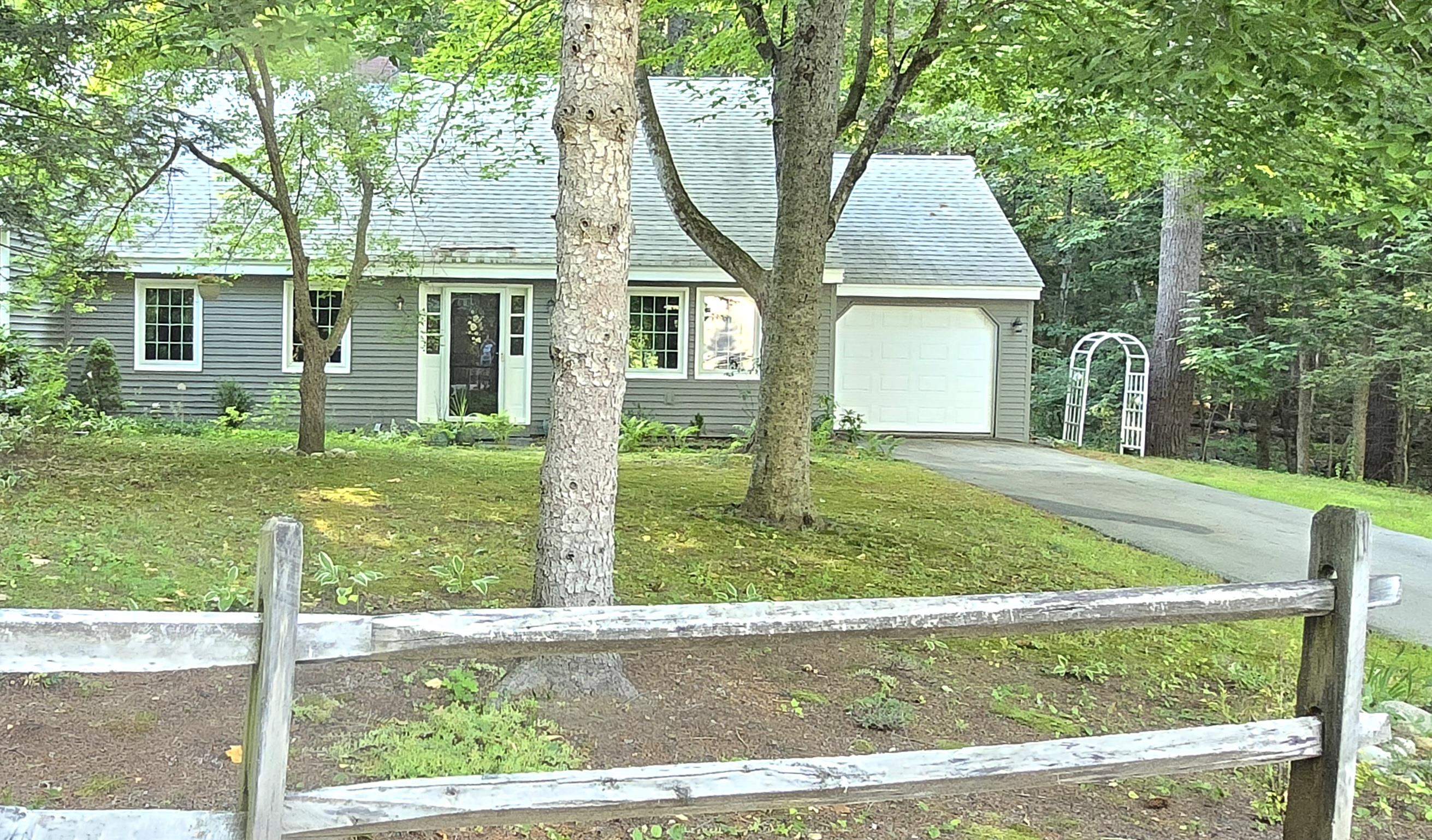 12 Laurel Circle Property Photo 1