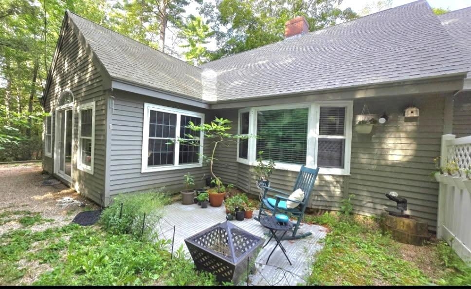 12 Laurel Circle Property Photo 3