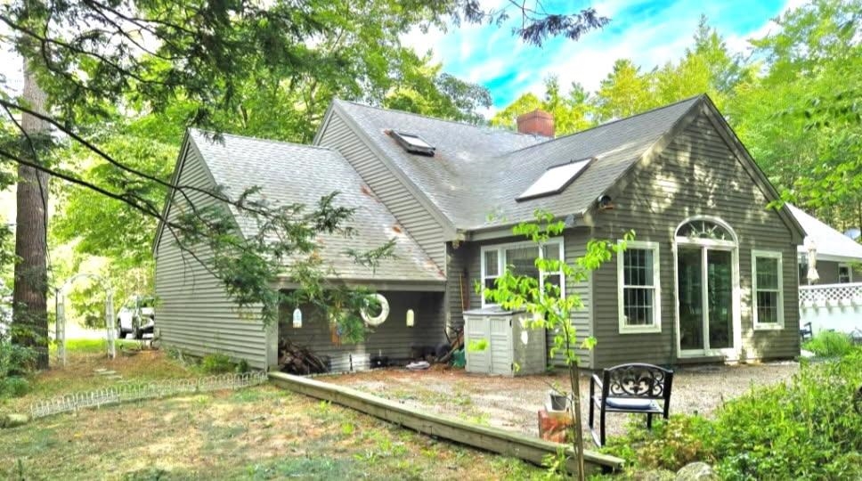 12 Laurel Circle Property Photo 4