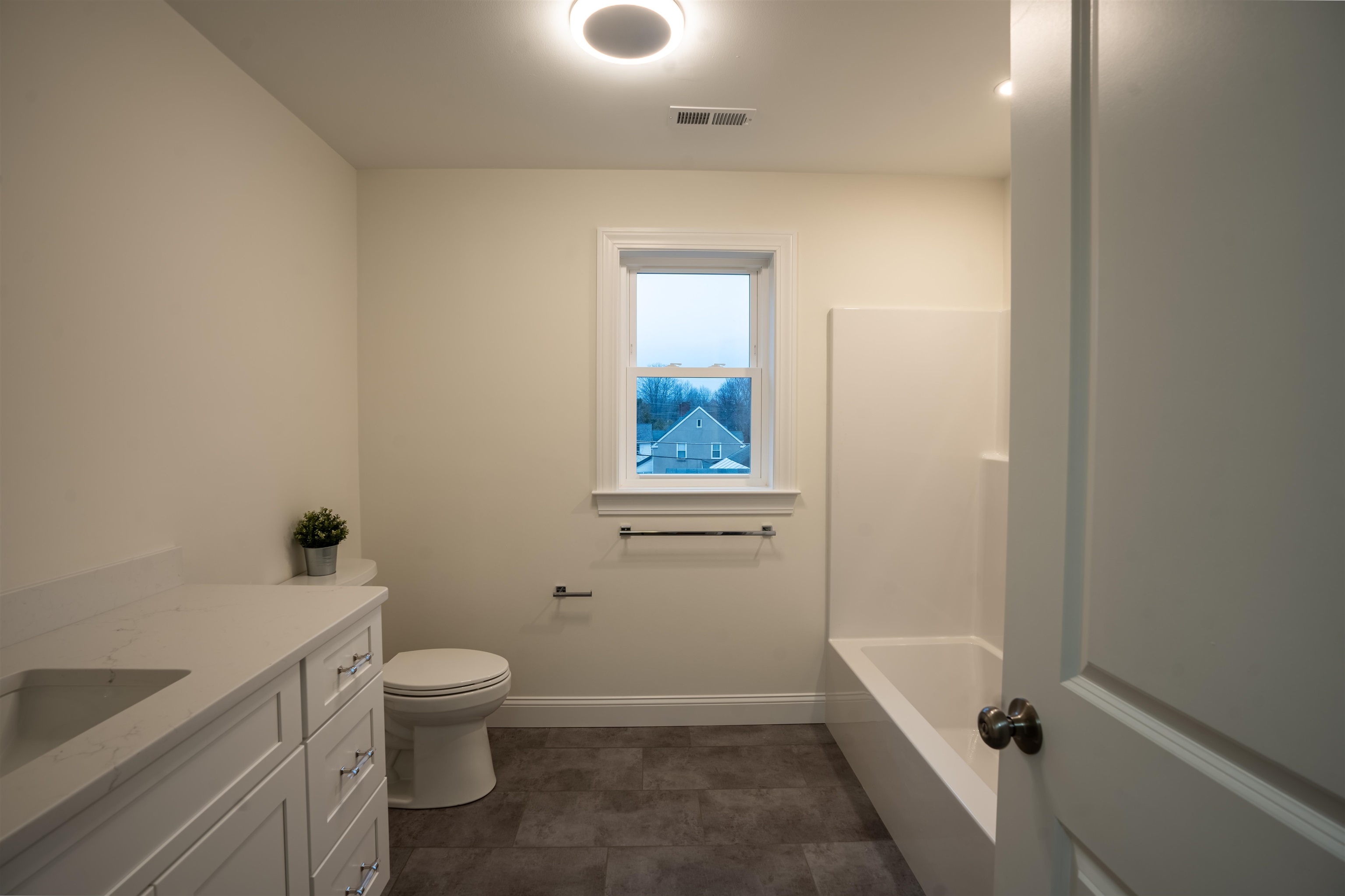 106 Lock Street Property Photo 12