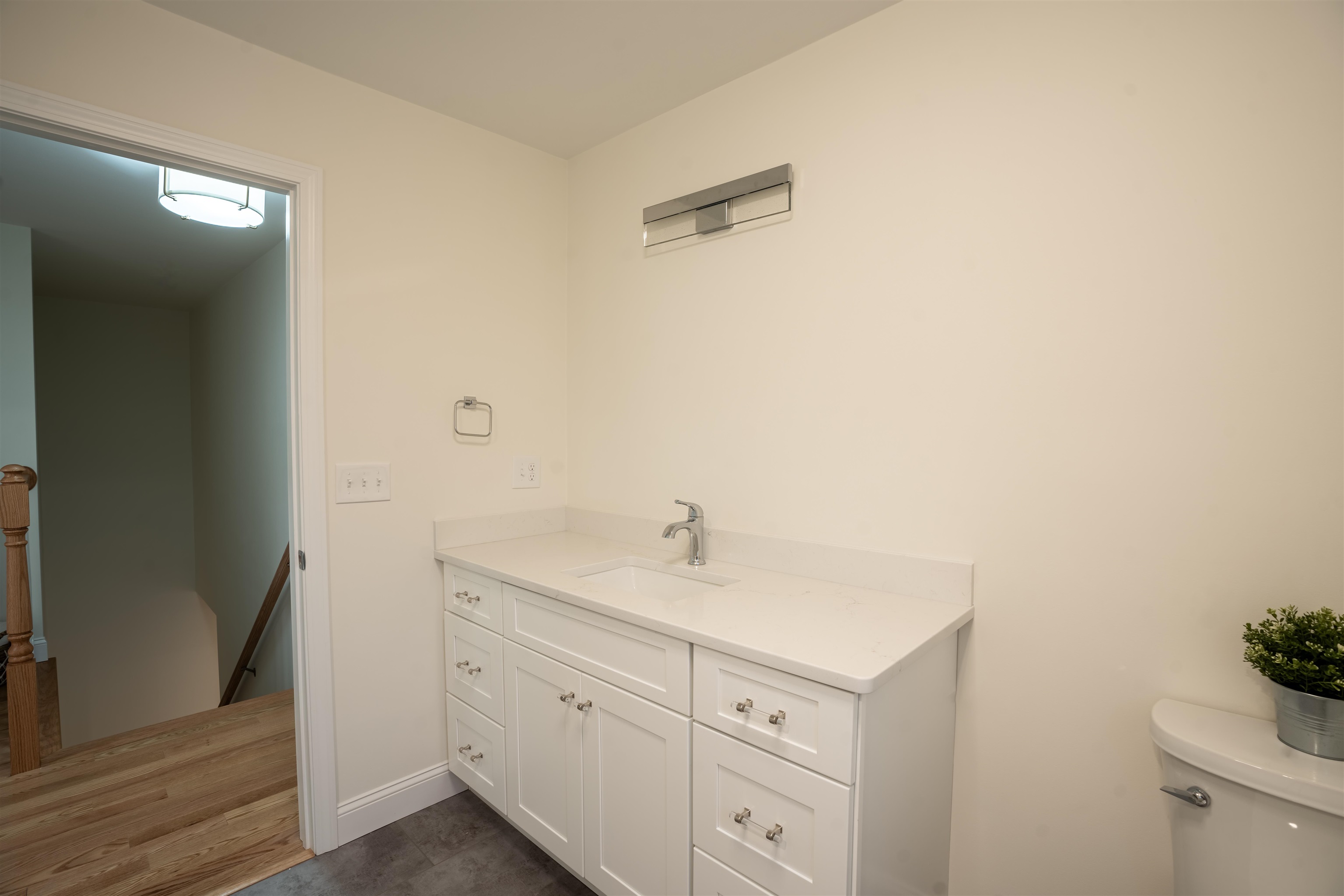 106 Lock Street Property Photo 13