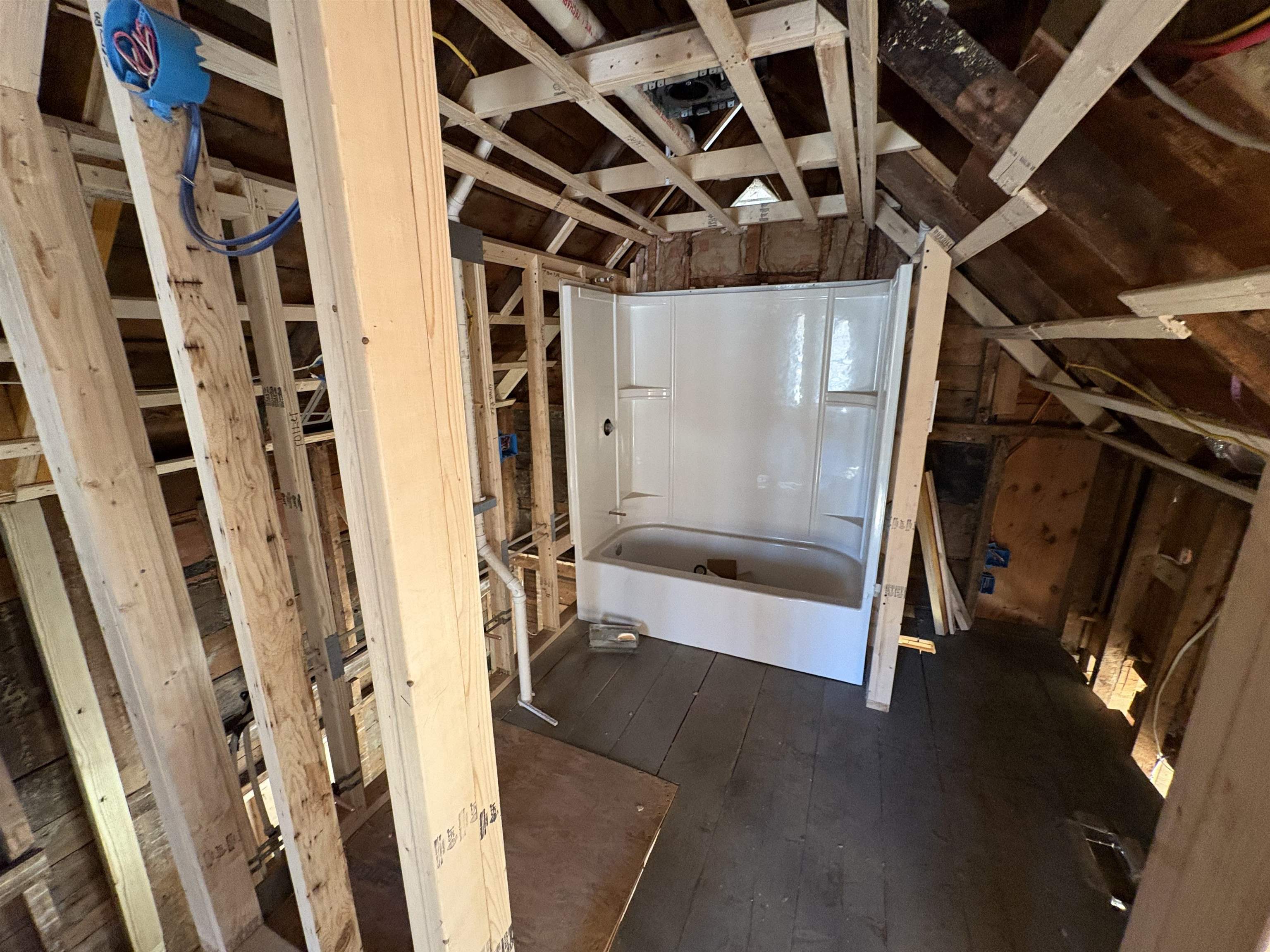 27 Granite Street Property Photo 8