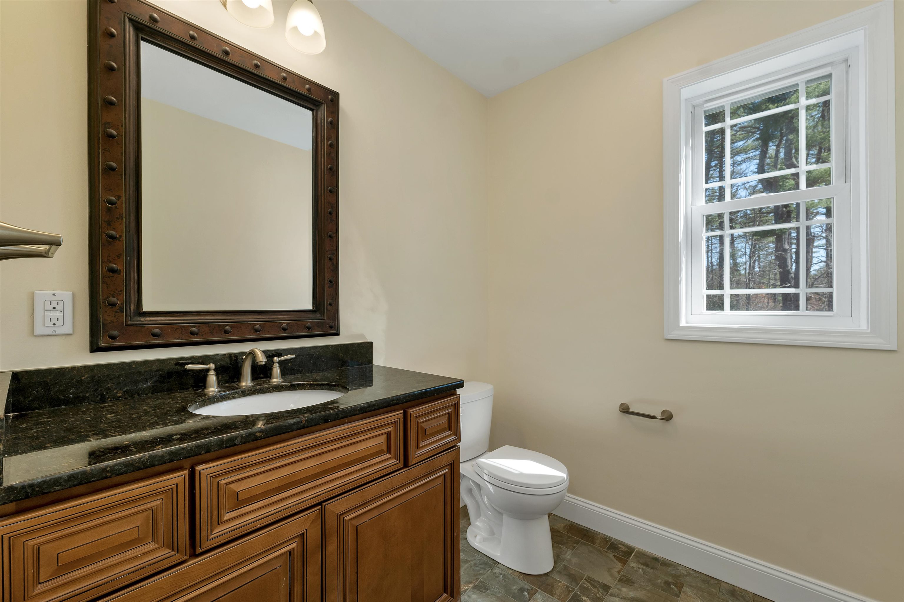 142 Worcester Road Property Photo 14