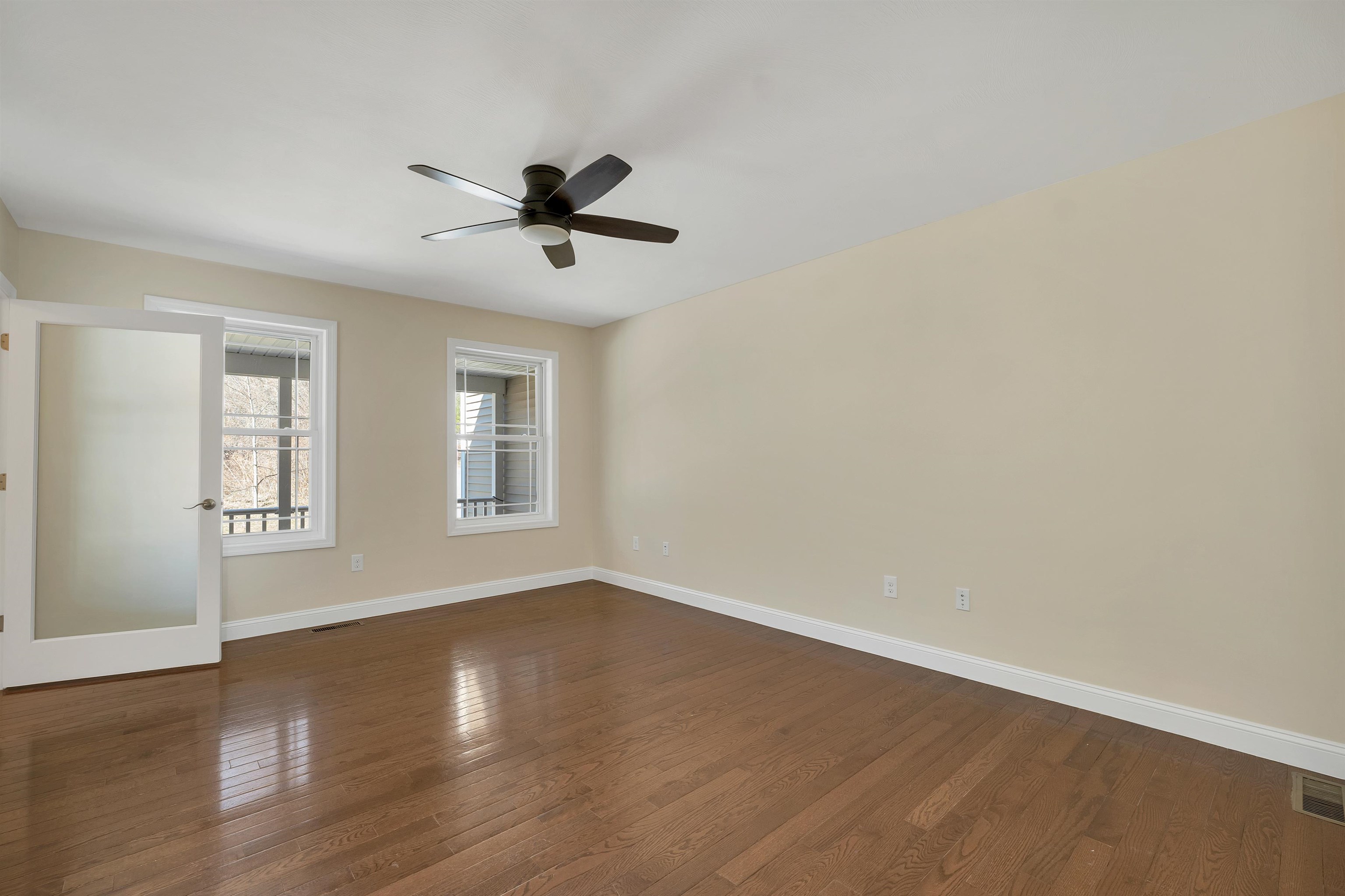 142 Worcester Road Property Photo 16