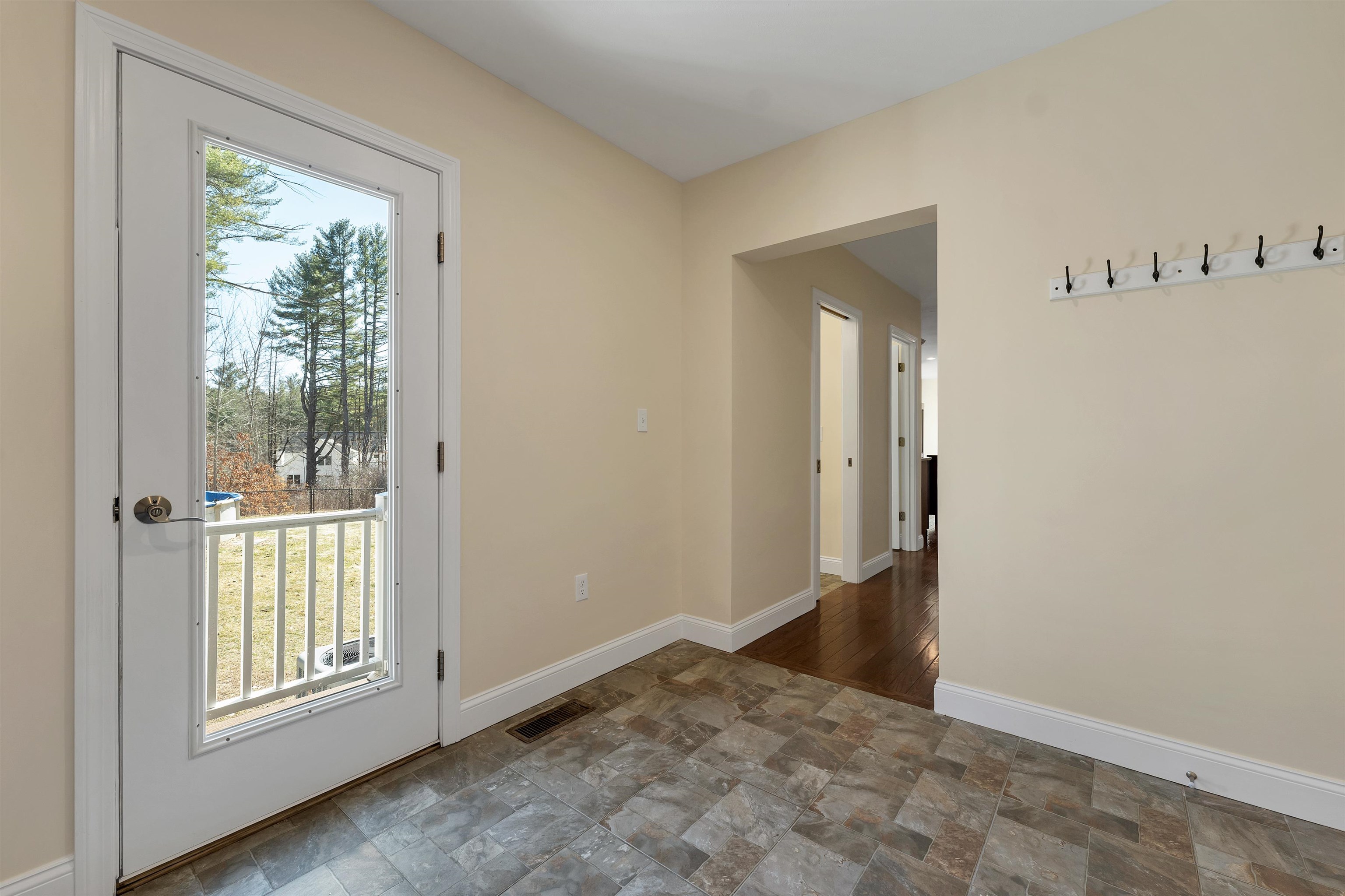142 Worcester Road Property Photo 43