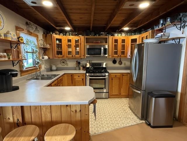 9 Lakeside Road Property Photo 3