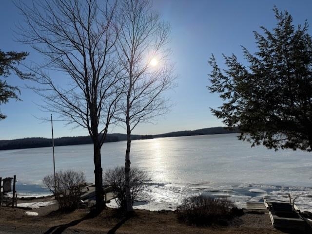 9 Lakeside Road Property Photo 16