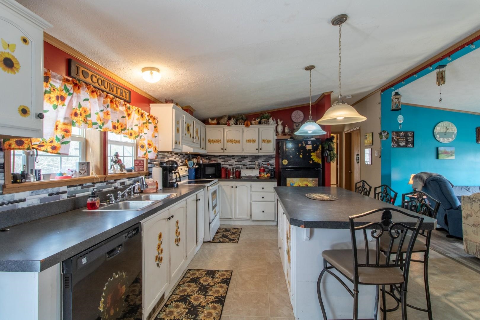2357 Beebe Road Property Photo 5