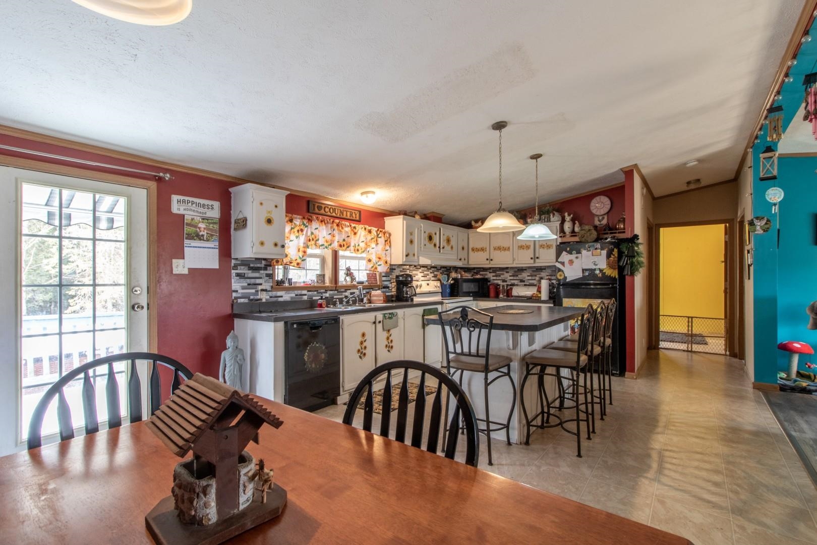 2357 Beebe Road Property Photo 6