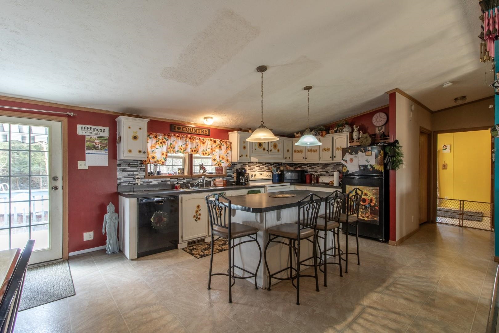 2357 Beebe Road Property Photo 7