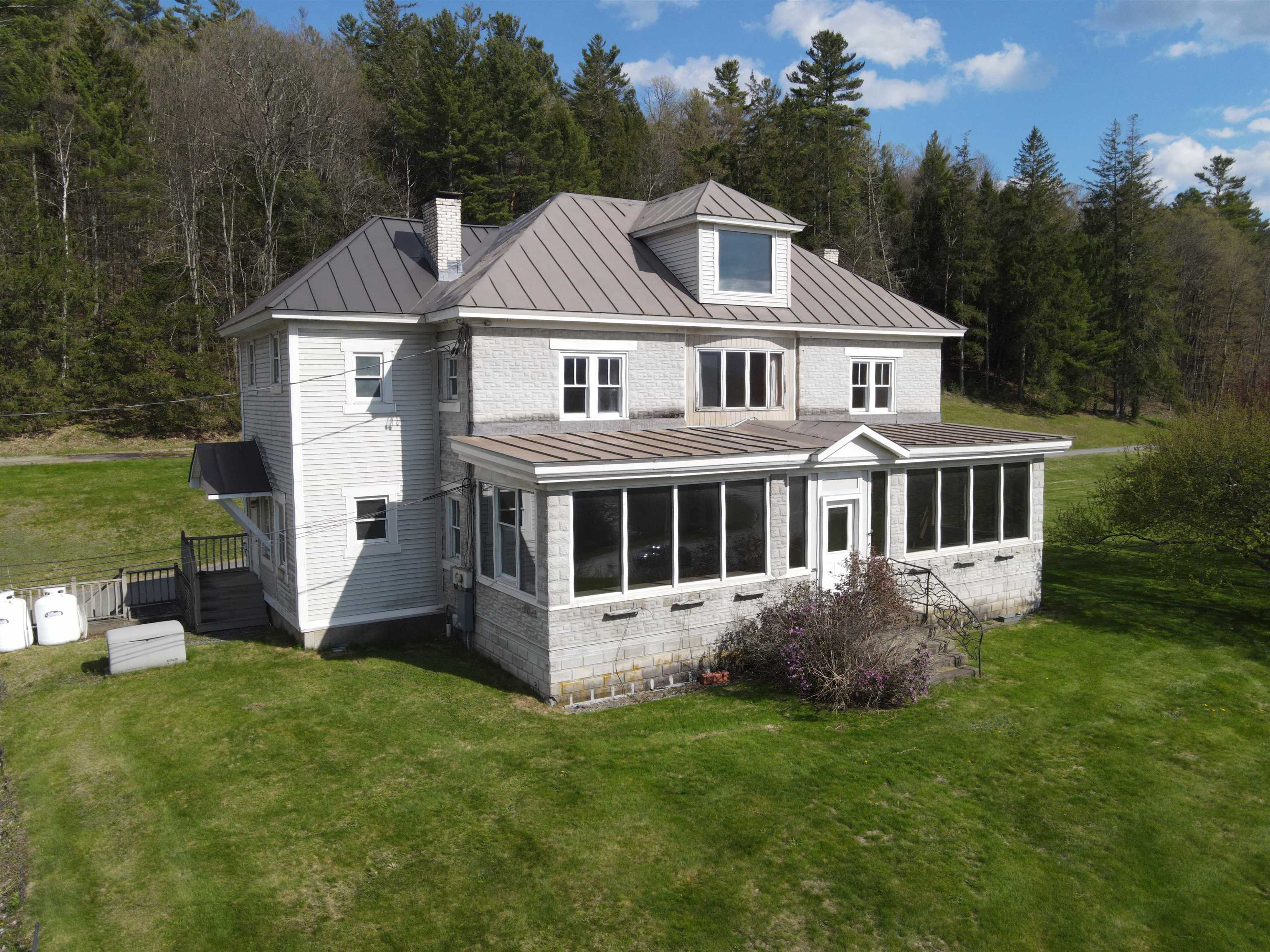 33 Sunset Hill Road Property Photo 1