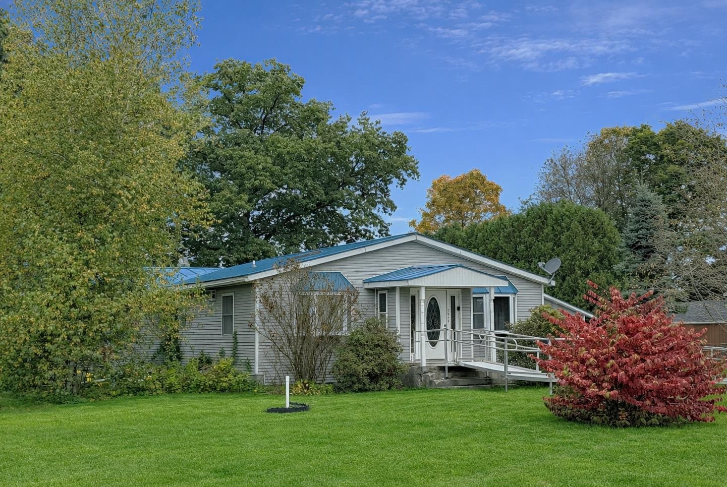 2849 Dartmouth College Highway Property Photo 6