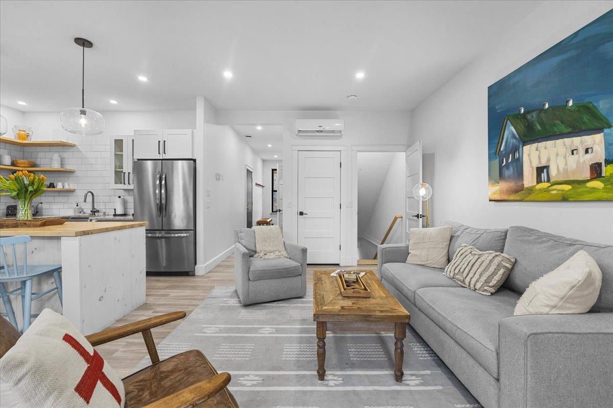 98 Hill Street Property Photo 12