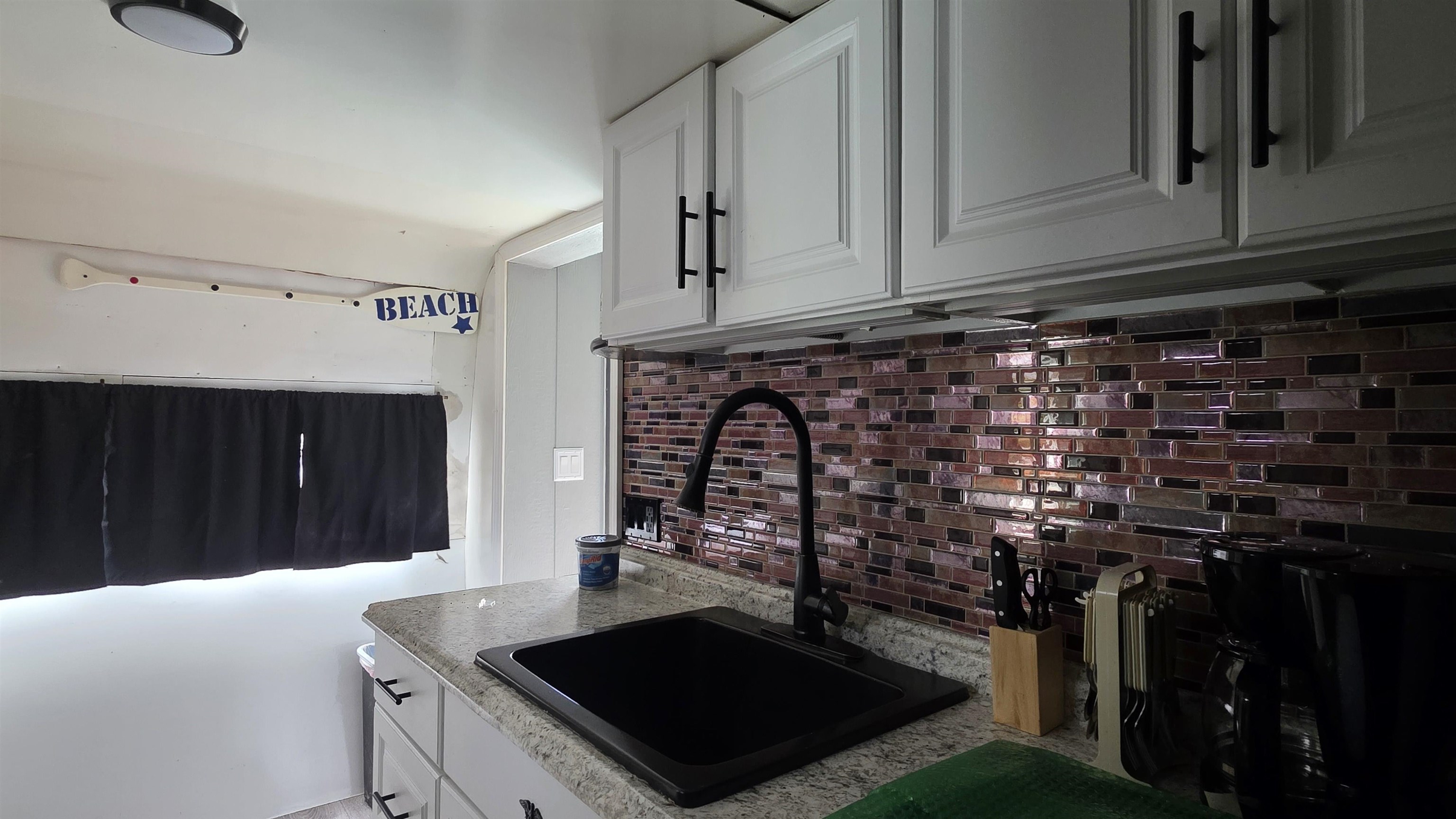 6 Viewland Court Property Photo 15
