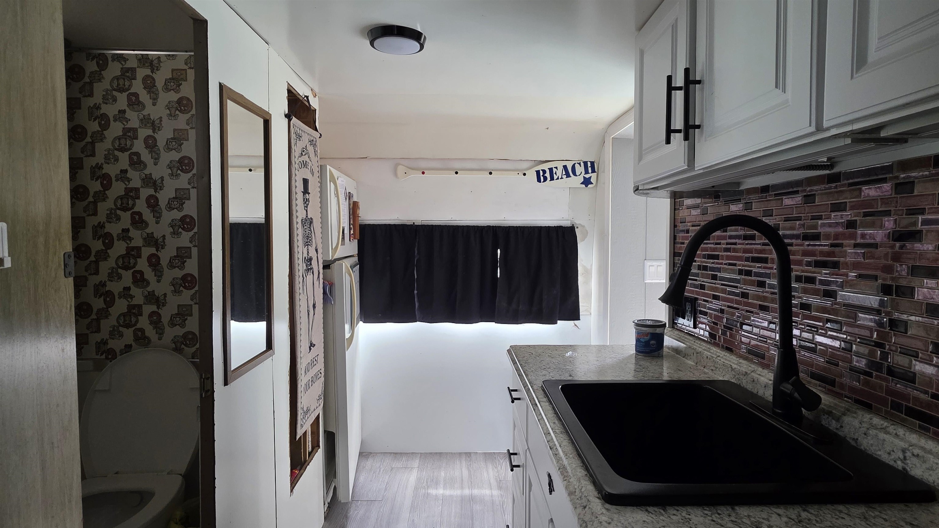 6 Viewland Court Property Photo 16