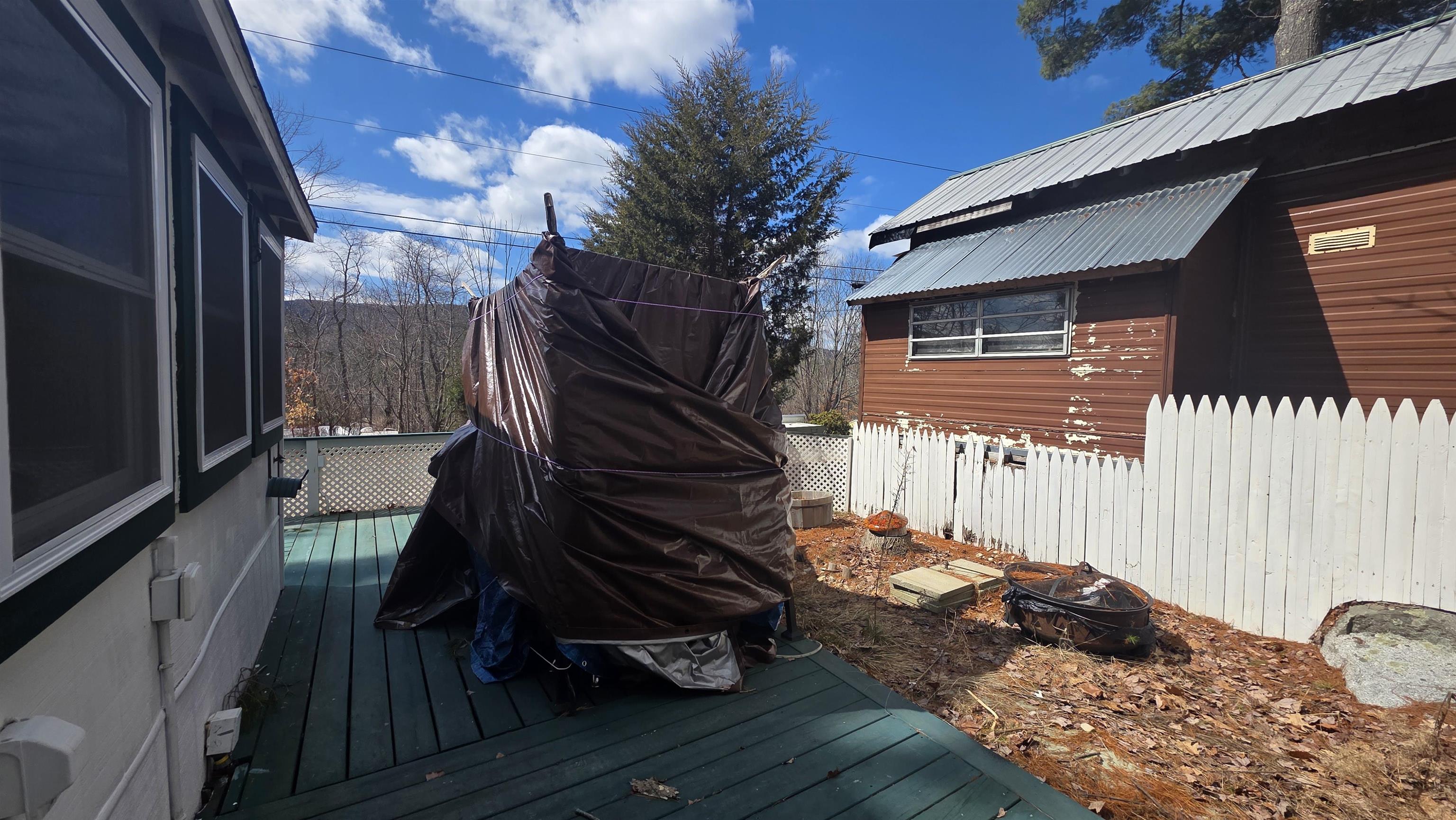 6 Viewland Court Property Photo 24