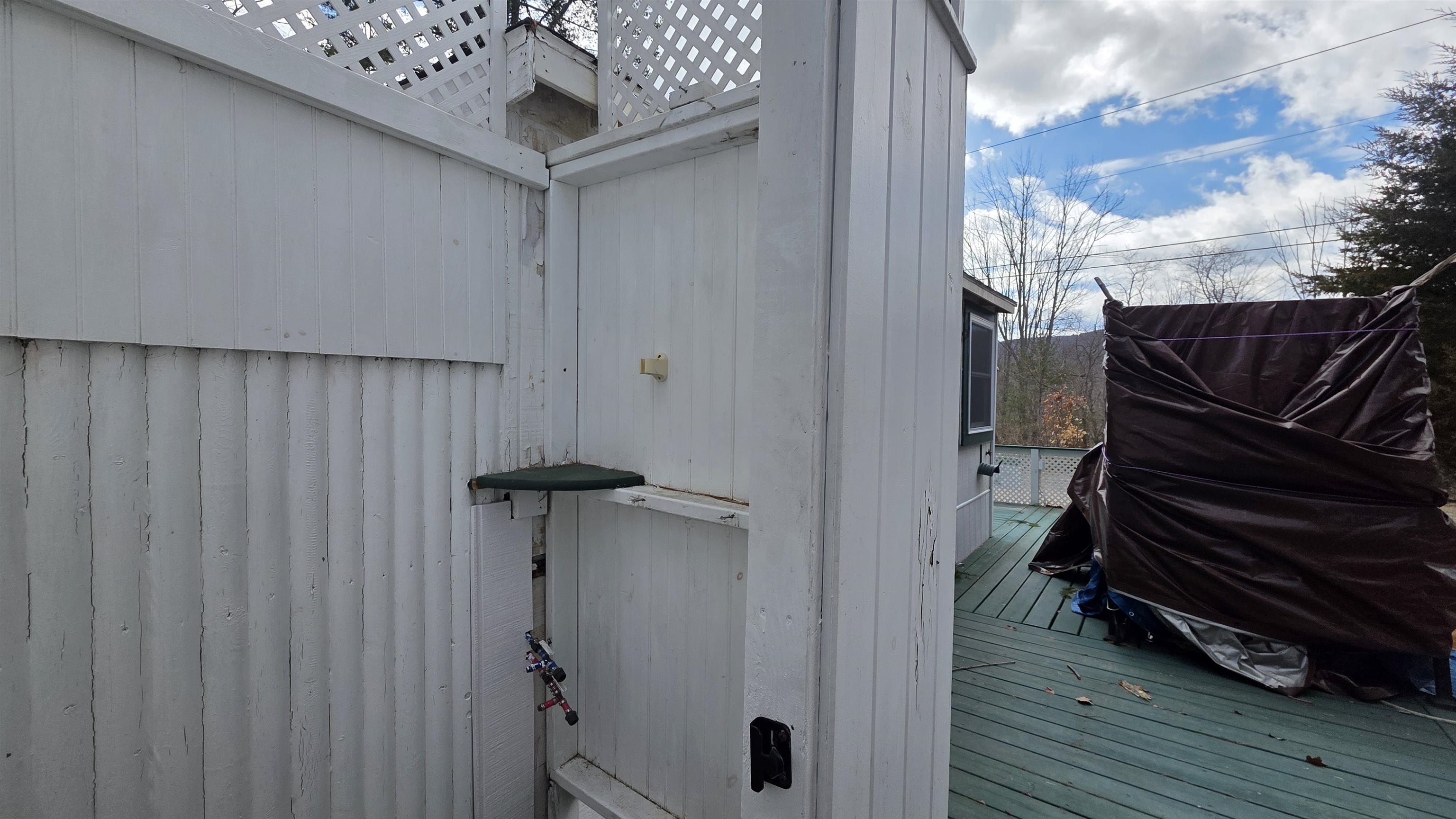 6 Viewland Court Property Photo 28