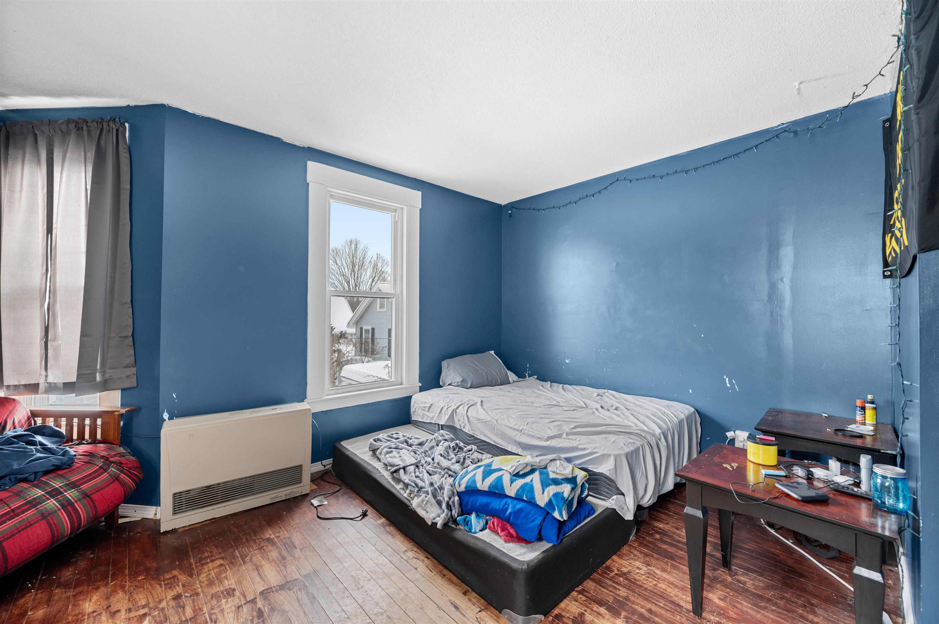 28 Pleasant Street Property Photo 17