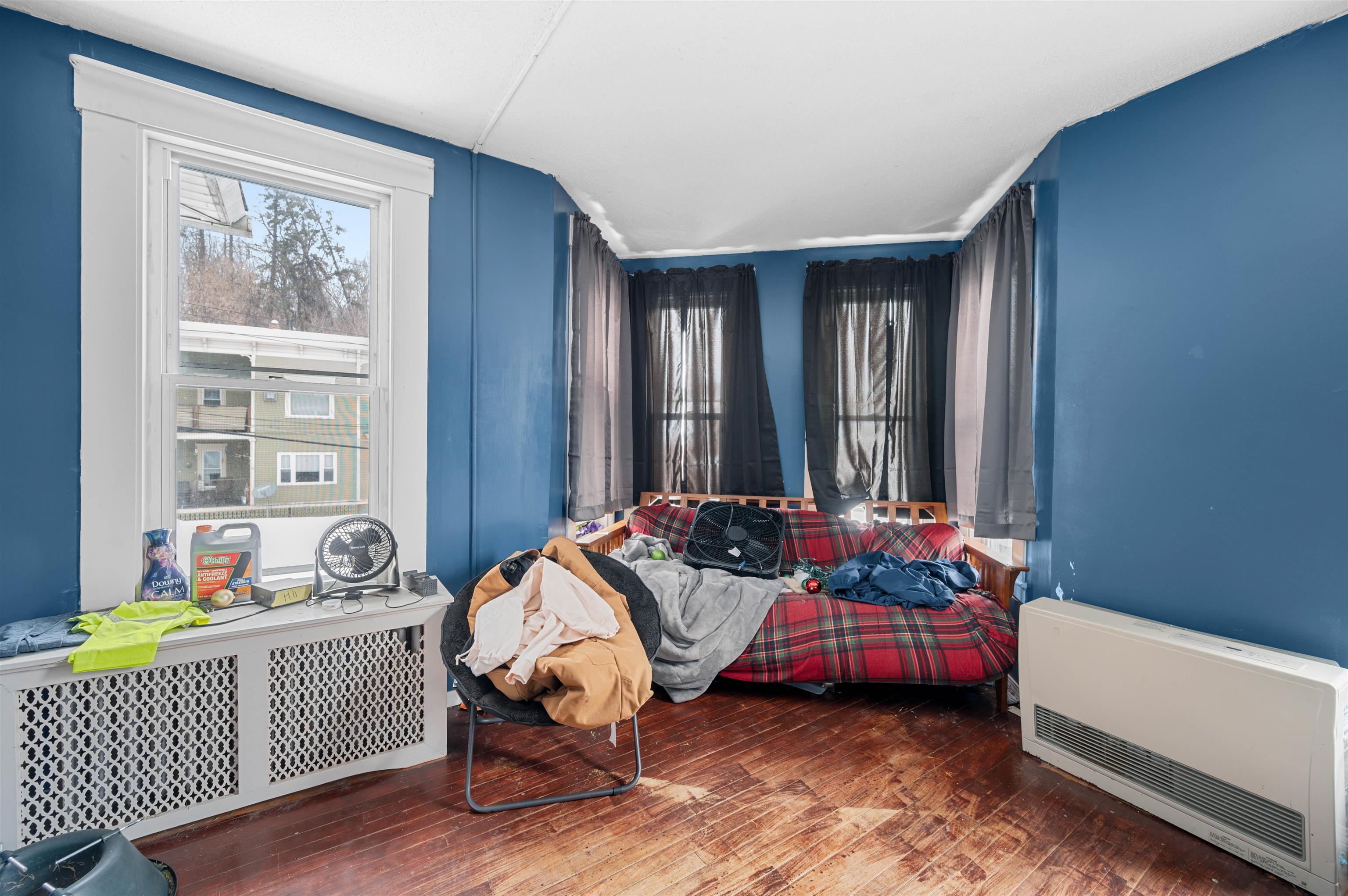 28 Pleasant Street Property Photo 18