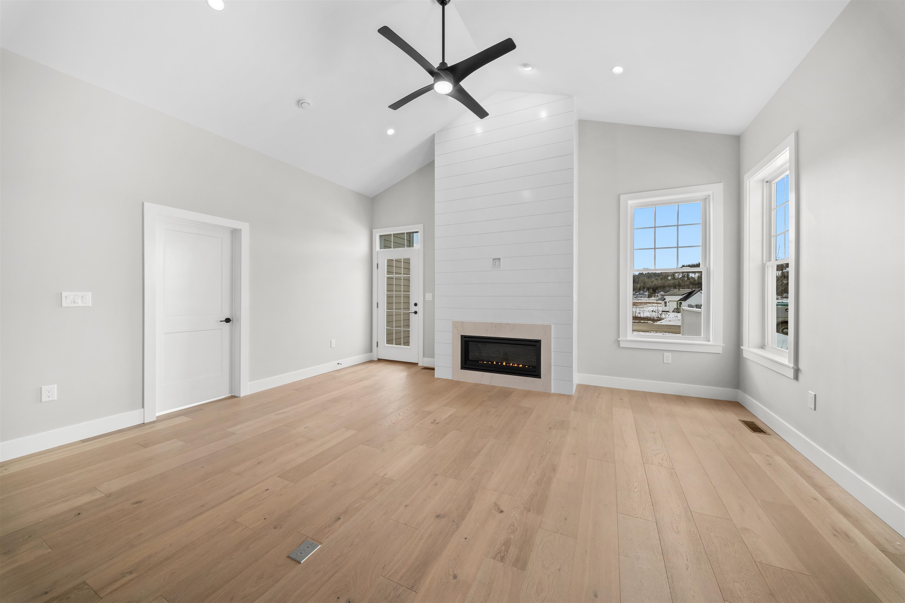 6 Benjamin Lane Property Photo 14