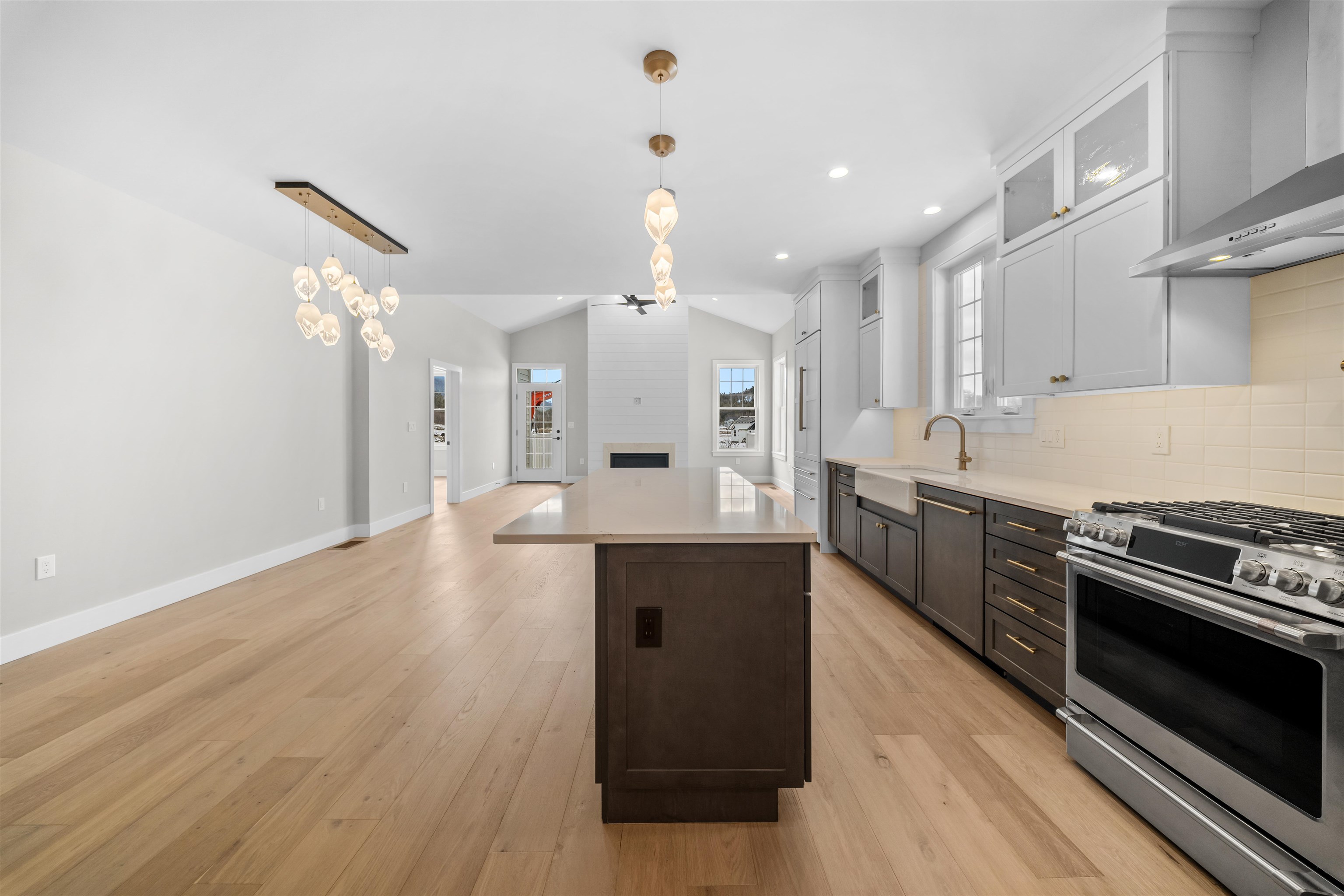 6 Benjamin Lane Property Photo 23