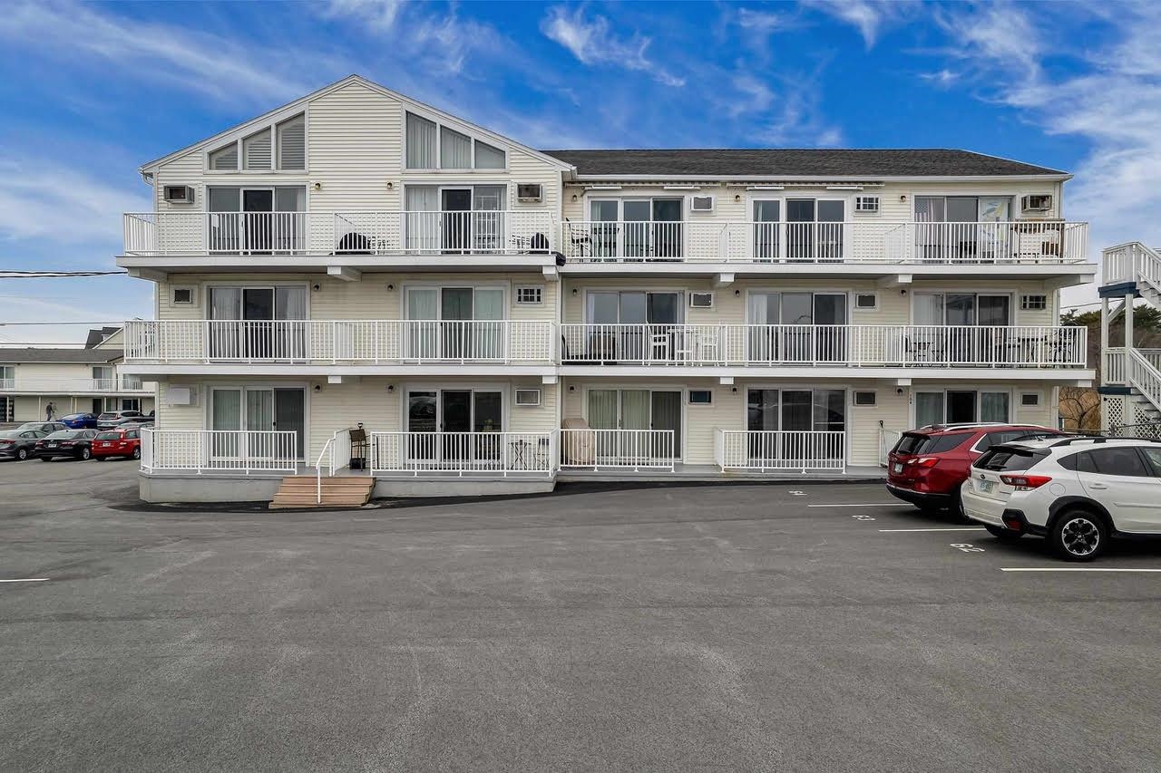 933 Ocean Boulevard Property Photo 3