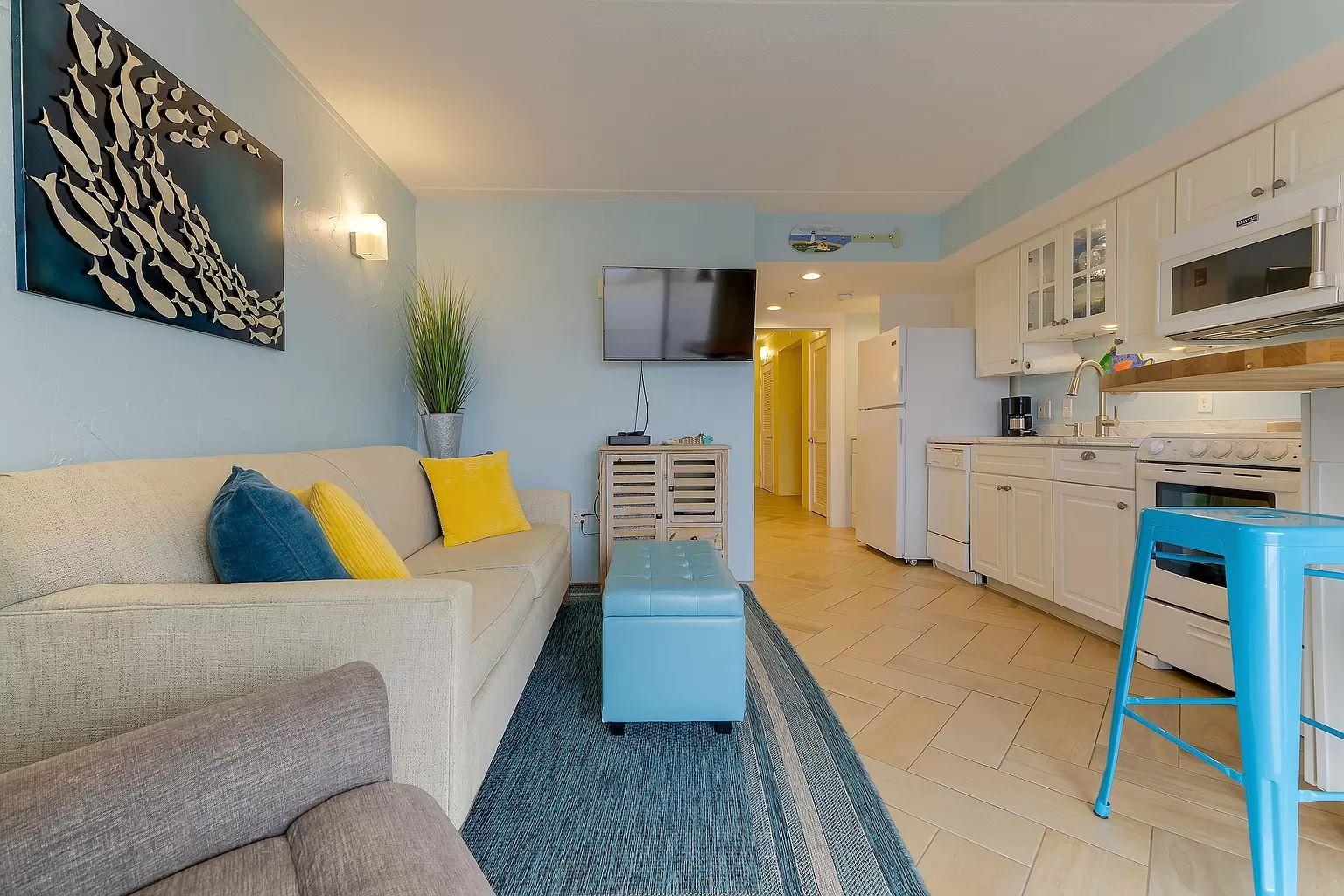 933 Ocean Boulevard Property Photo 6