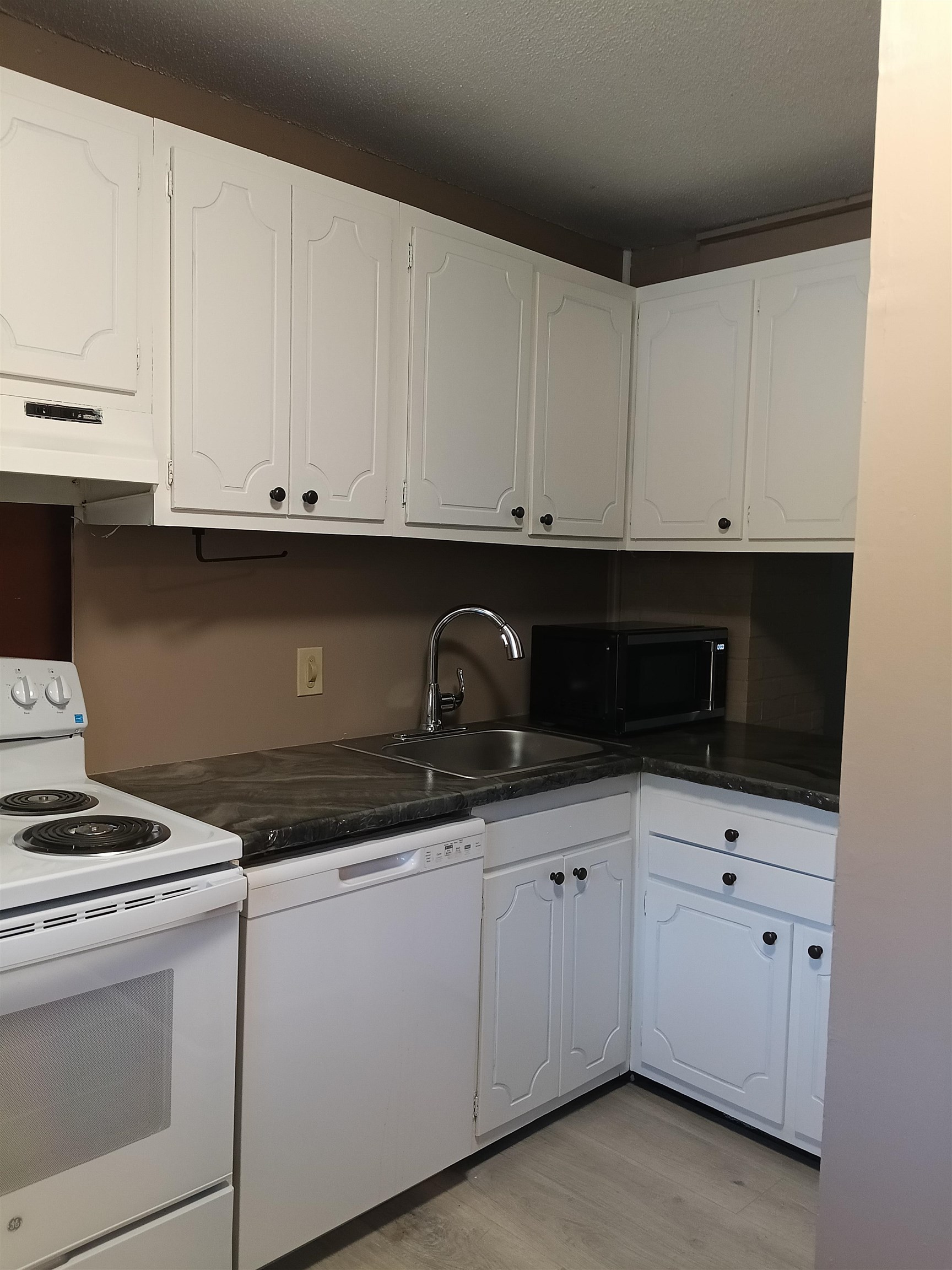 39 Brookside Drive Property Photo 4
