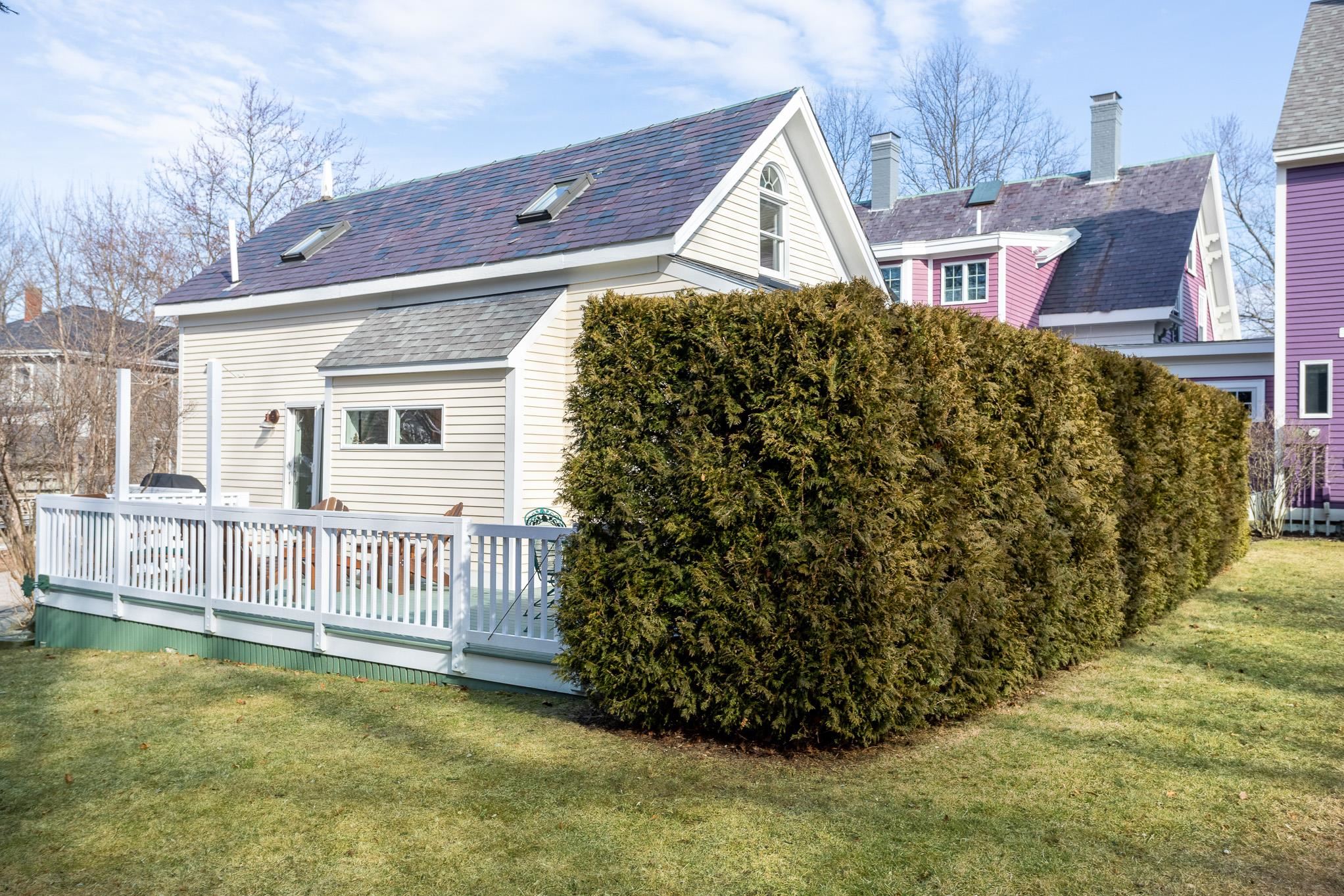 774 Middle Street Property Photo 5