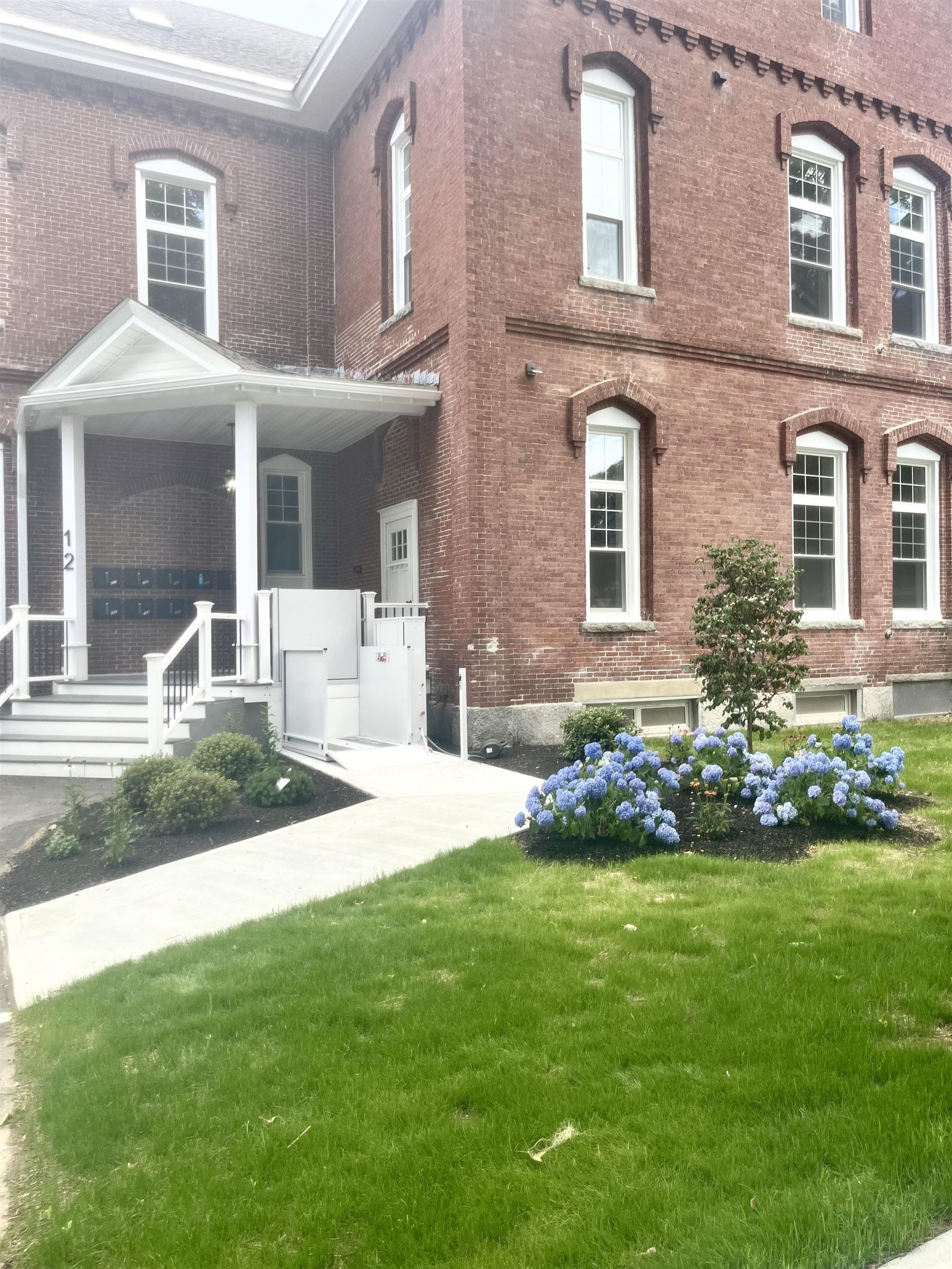 12 Cross Street Property Photo 16