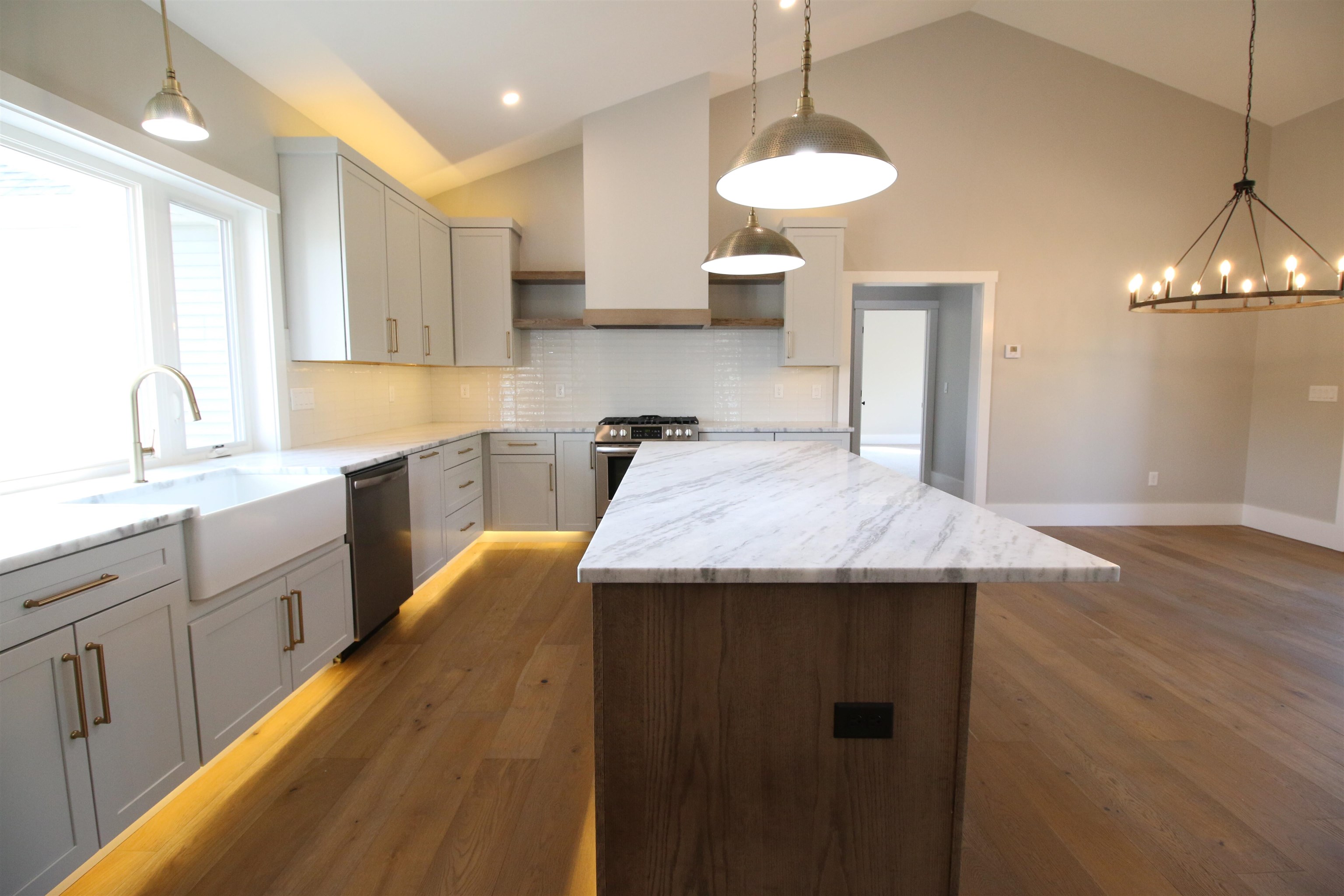 428 Dawn Court Property Photo 14