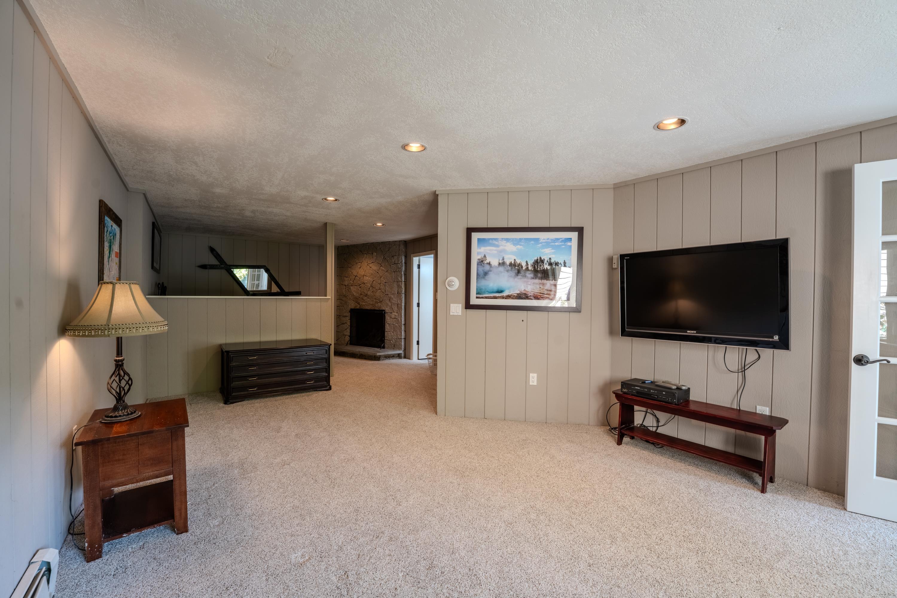 52 Bunker Lane Property Photo 35