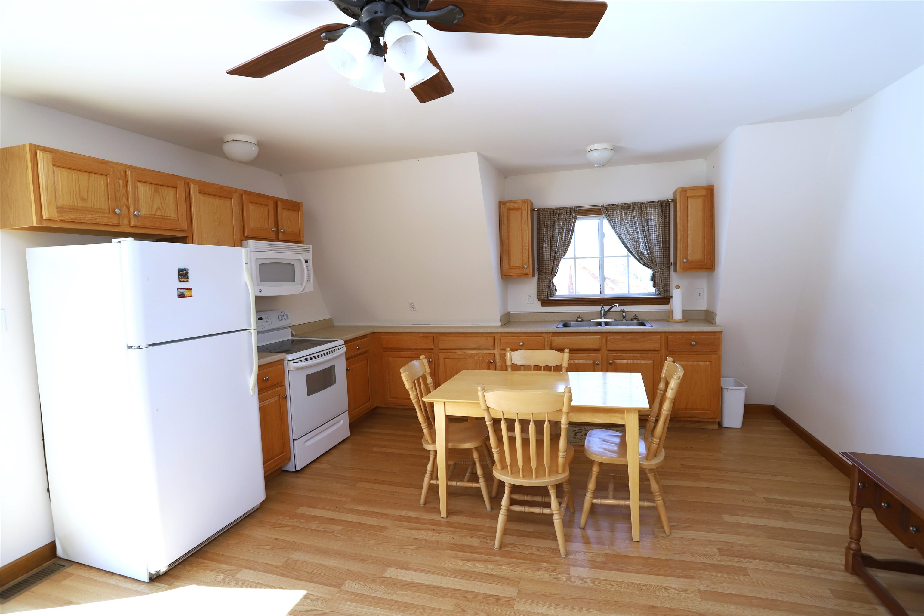 535 Mead Hill Property Photo 41