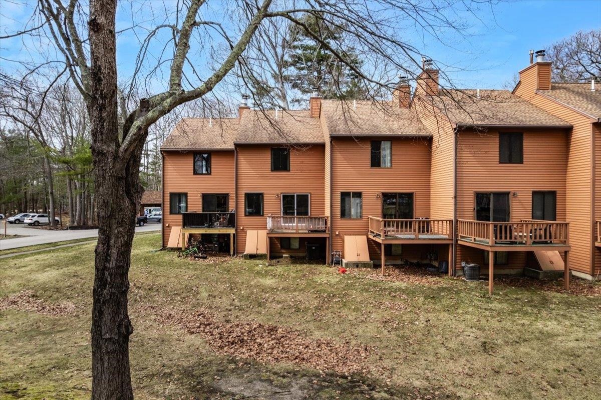 28 Dunvegan Woods Drive Property Photo 33