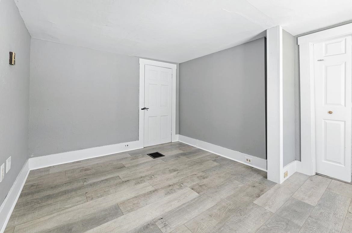 593 New Hampshire Route 10 Property Photo 33