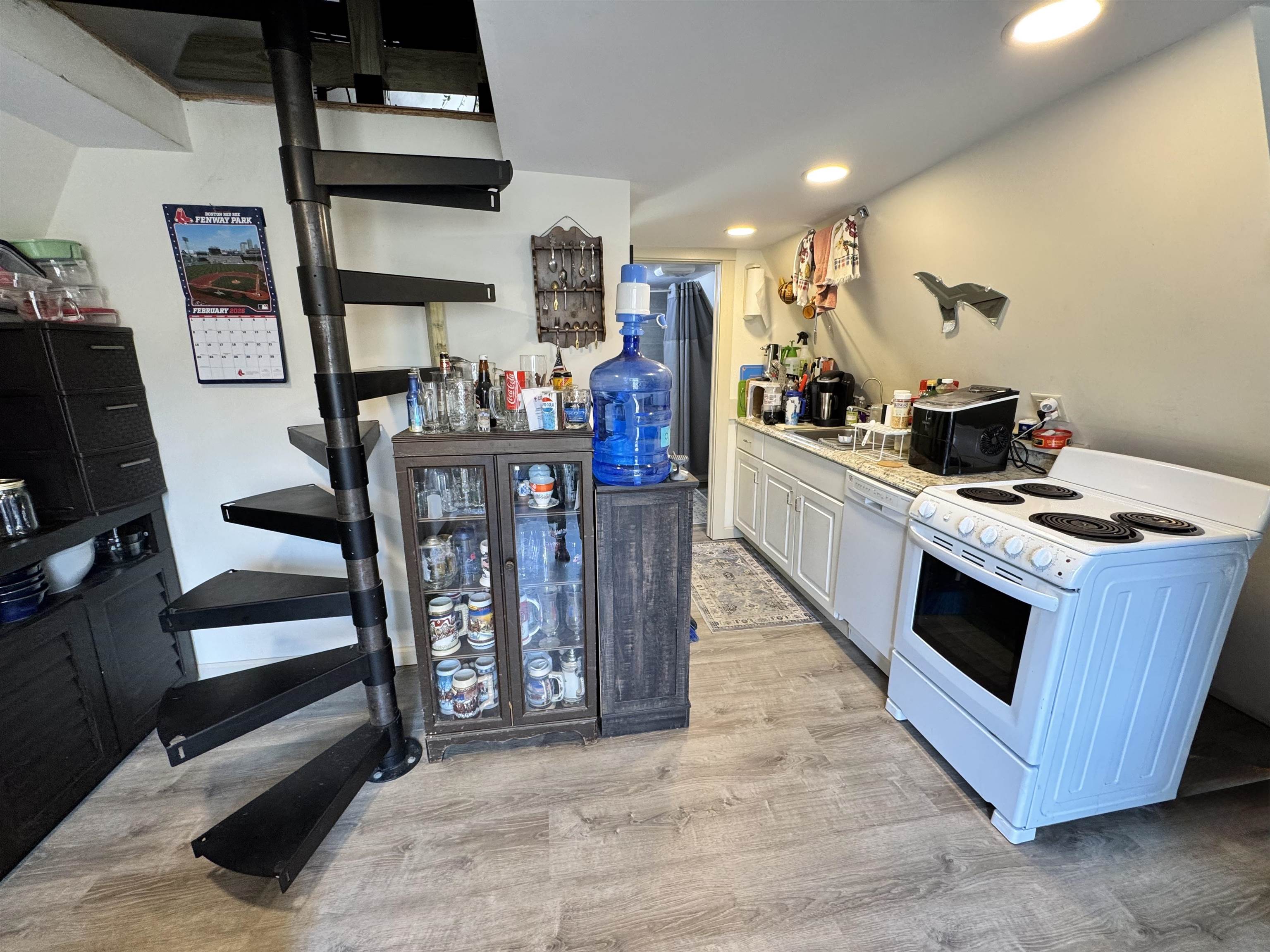 2719 Nh Route 25a Property Photo 5