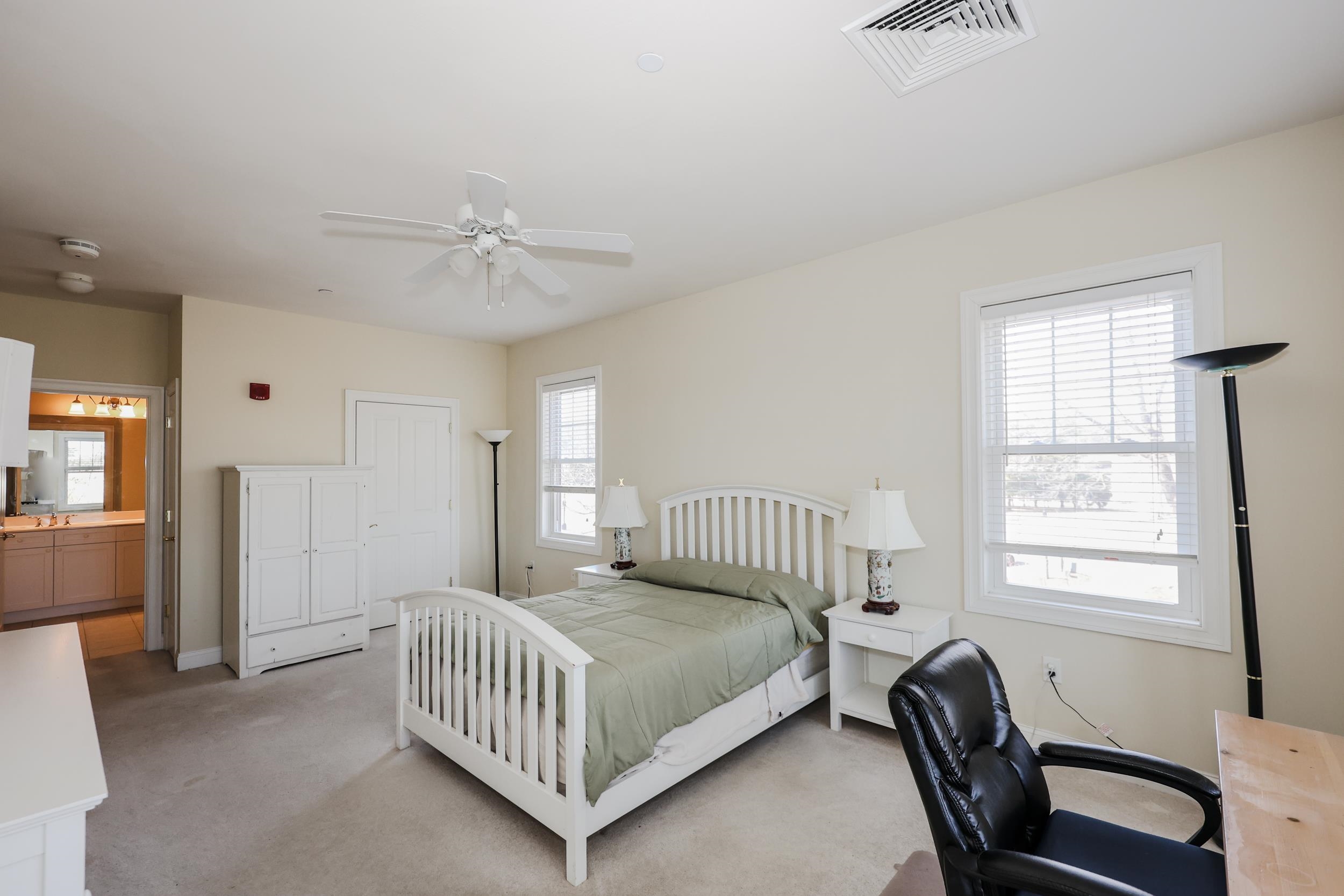 160 Daniel Webster Highway Property Photo 18