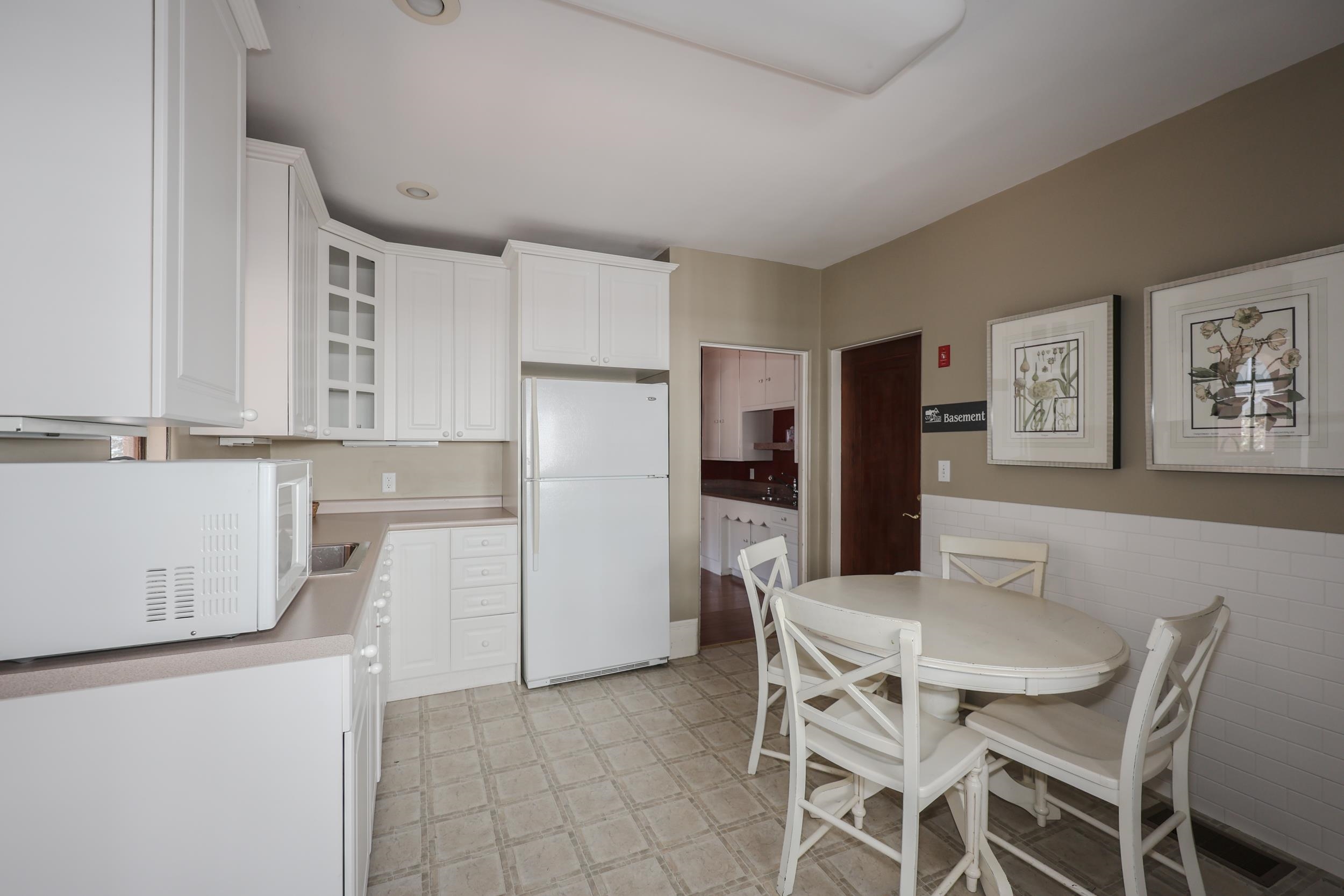160 Daniel Webster Highway Property Photo 31