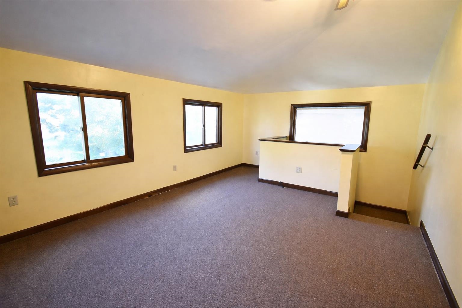 138 Maple Street Property Photo 7