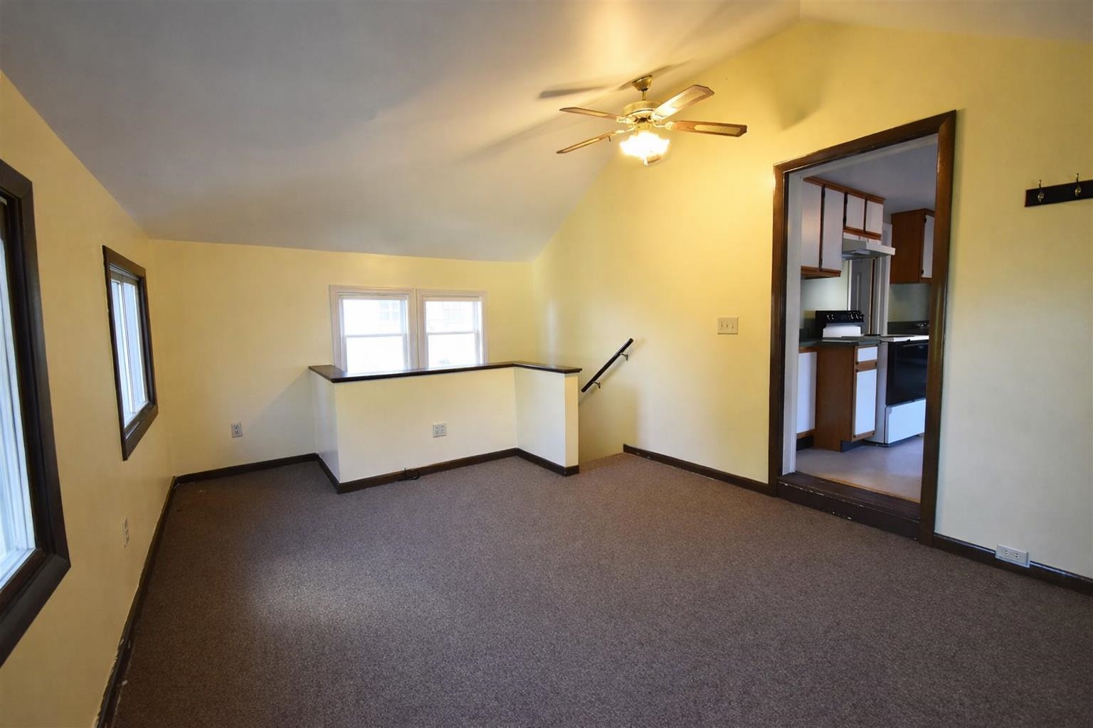 138 Maple Street Property Photo 8