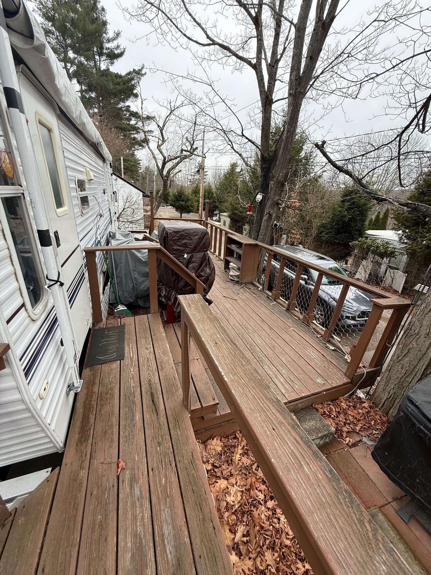 6 Viewland Court Property Photo 5