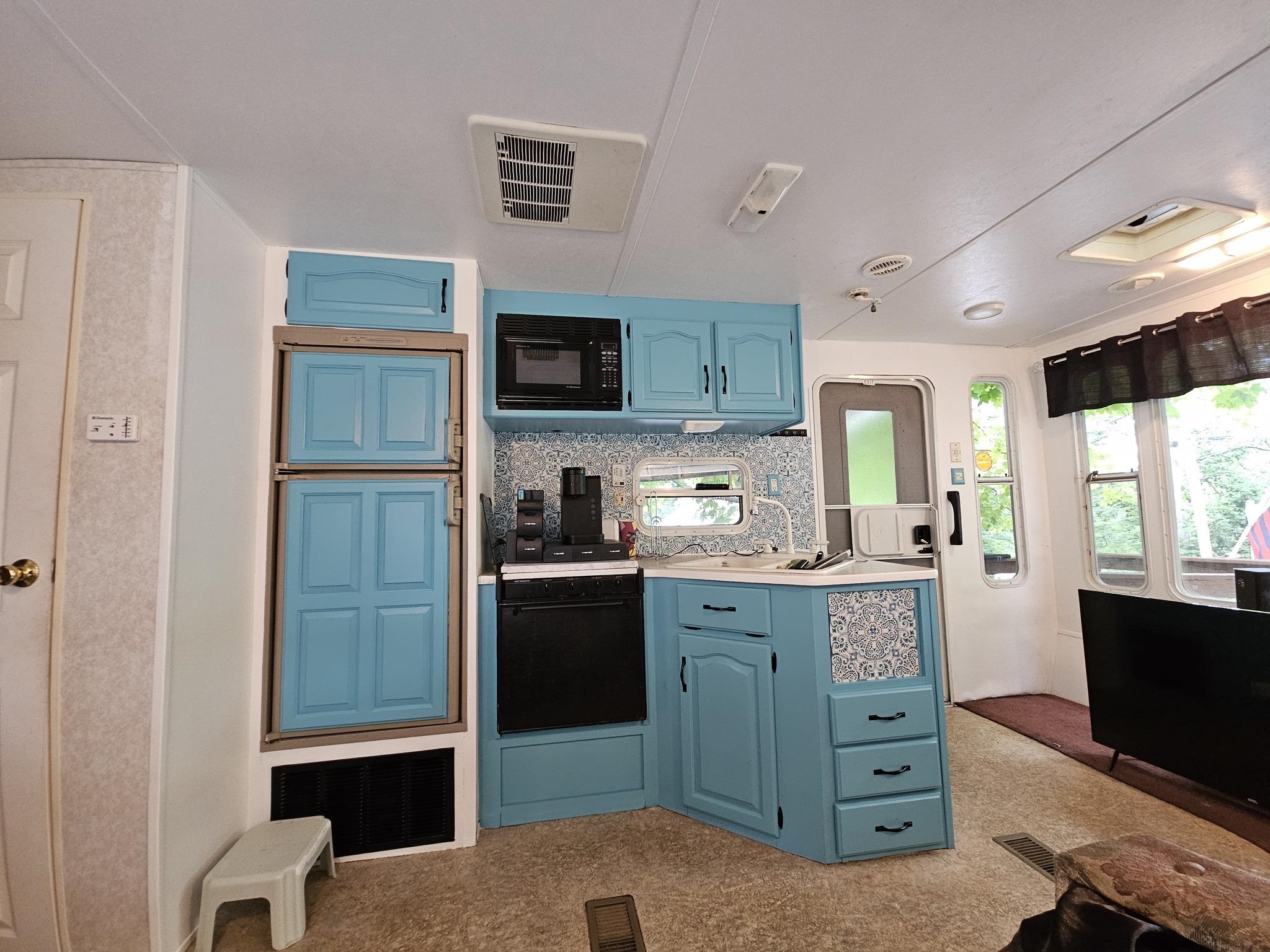 6 Viewland Court Property Photo 11