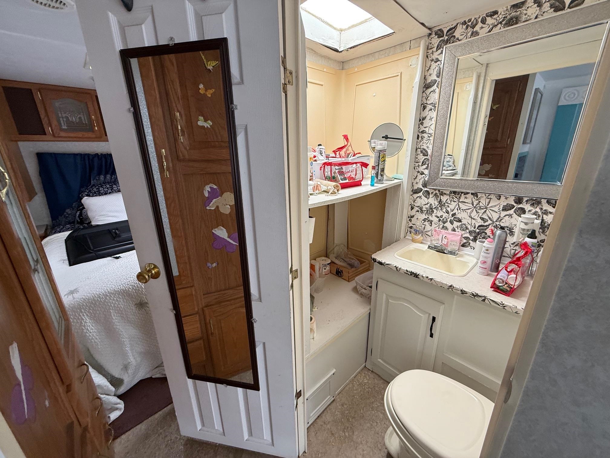 6 Viewland Court Property Photo 17