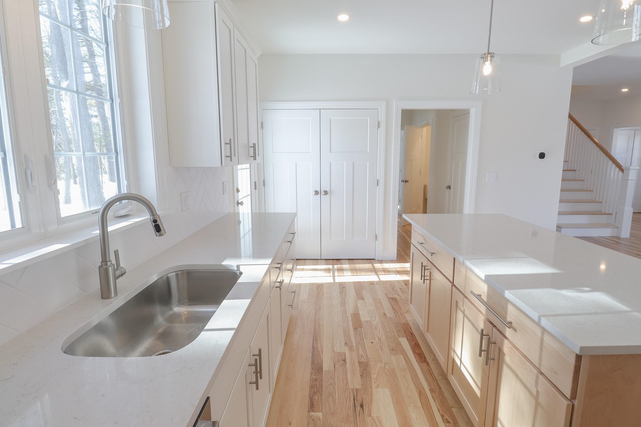 28 Summerwind Place Property Photo 5