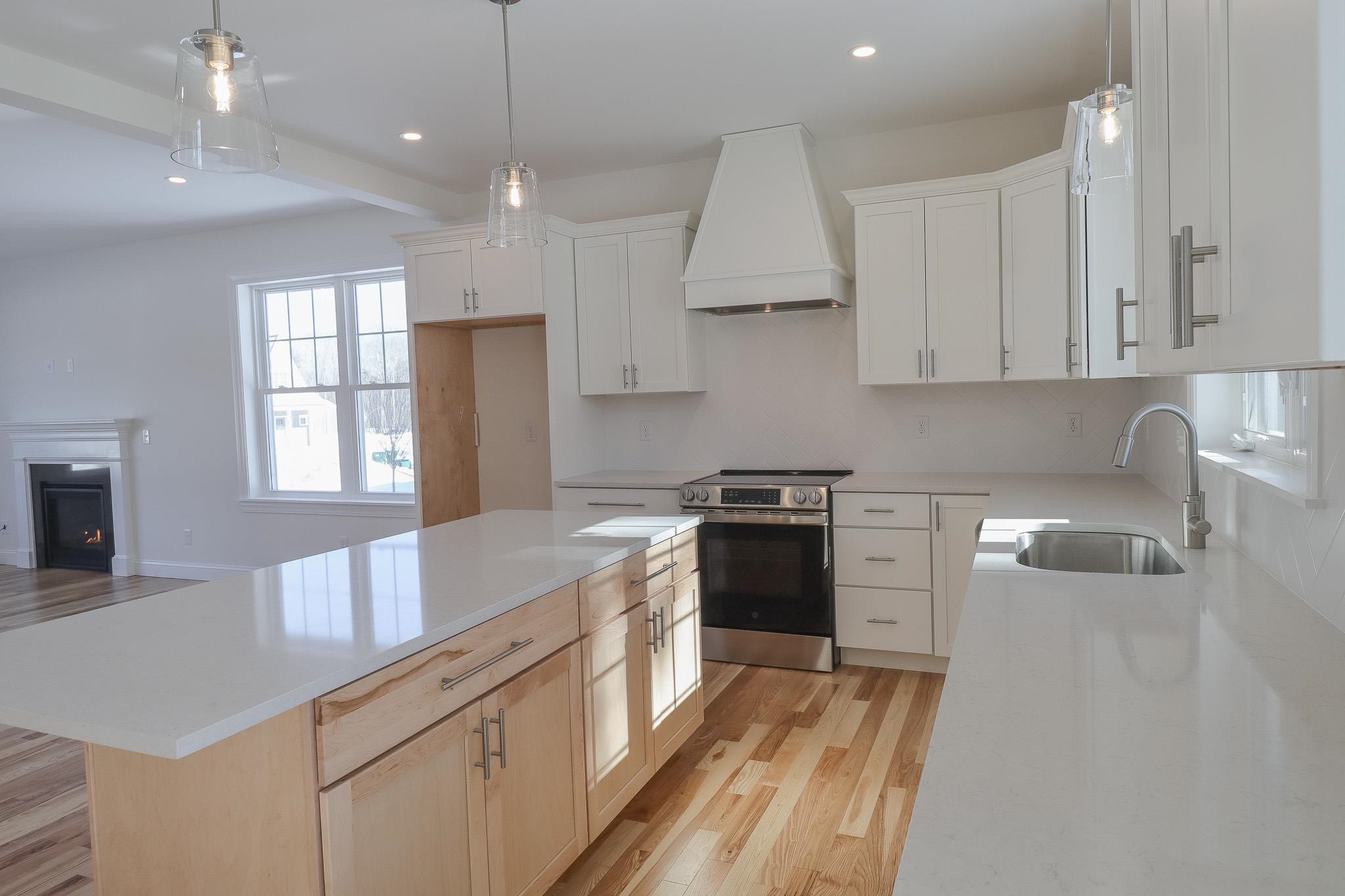 28 Summerwind Place Property Photo 2