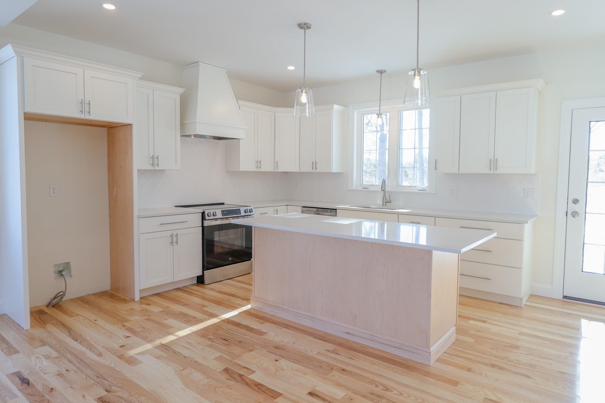 28 Summerwind Place Property Photo 5