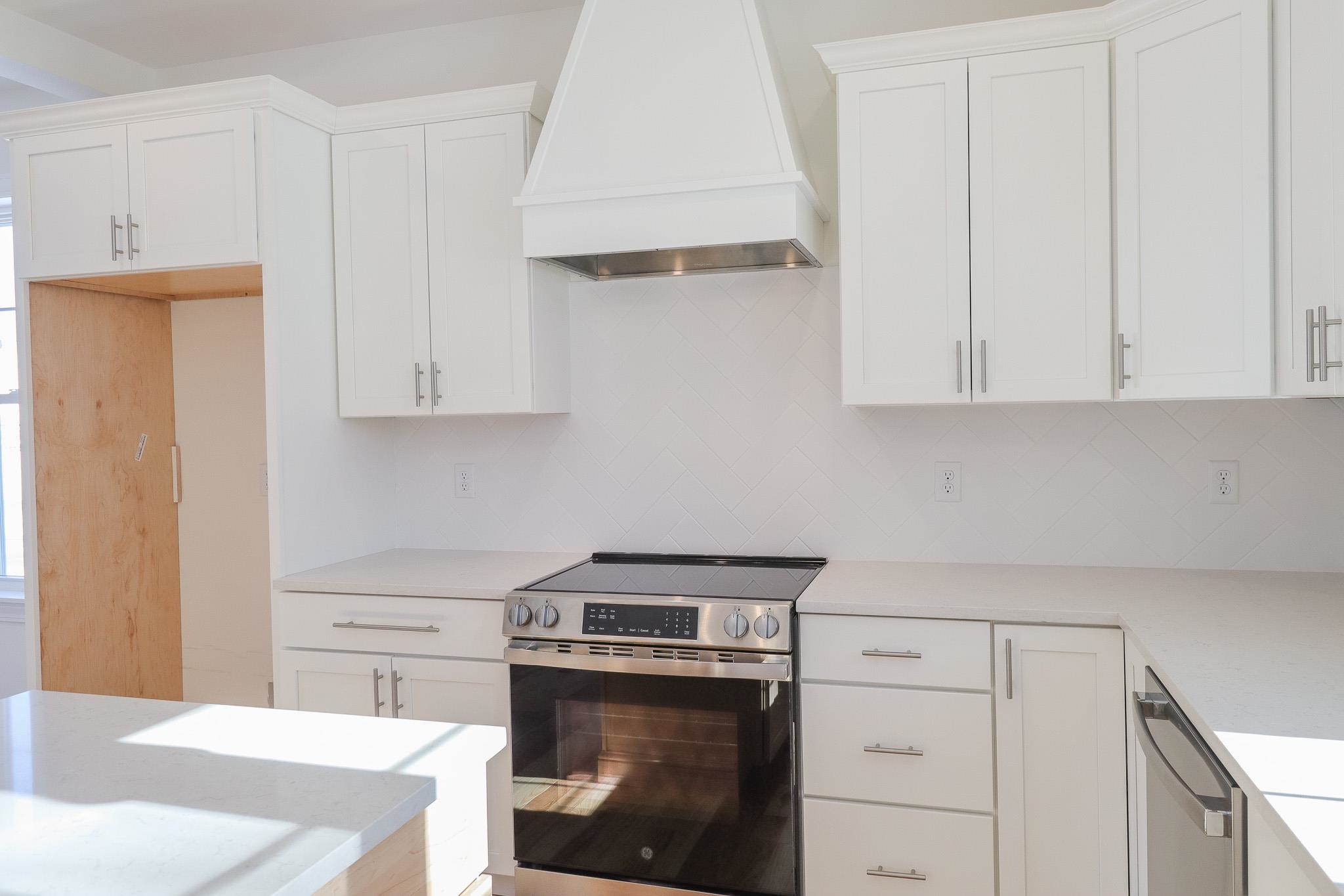 28 Summerwind Place Property Photo 7