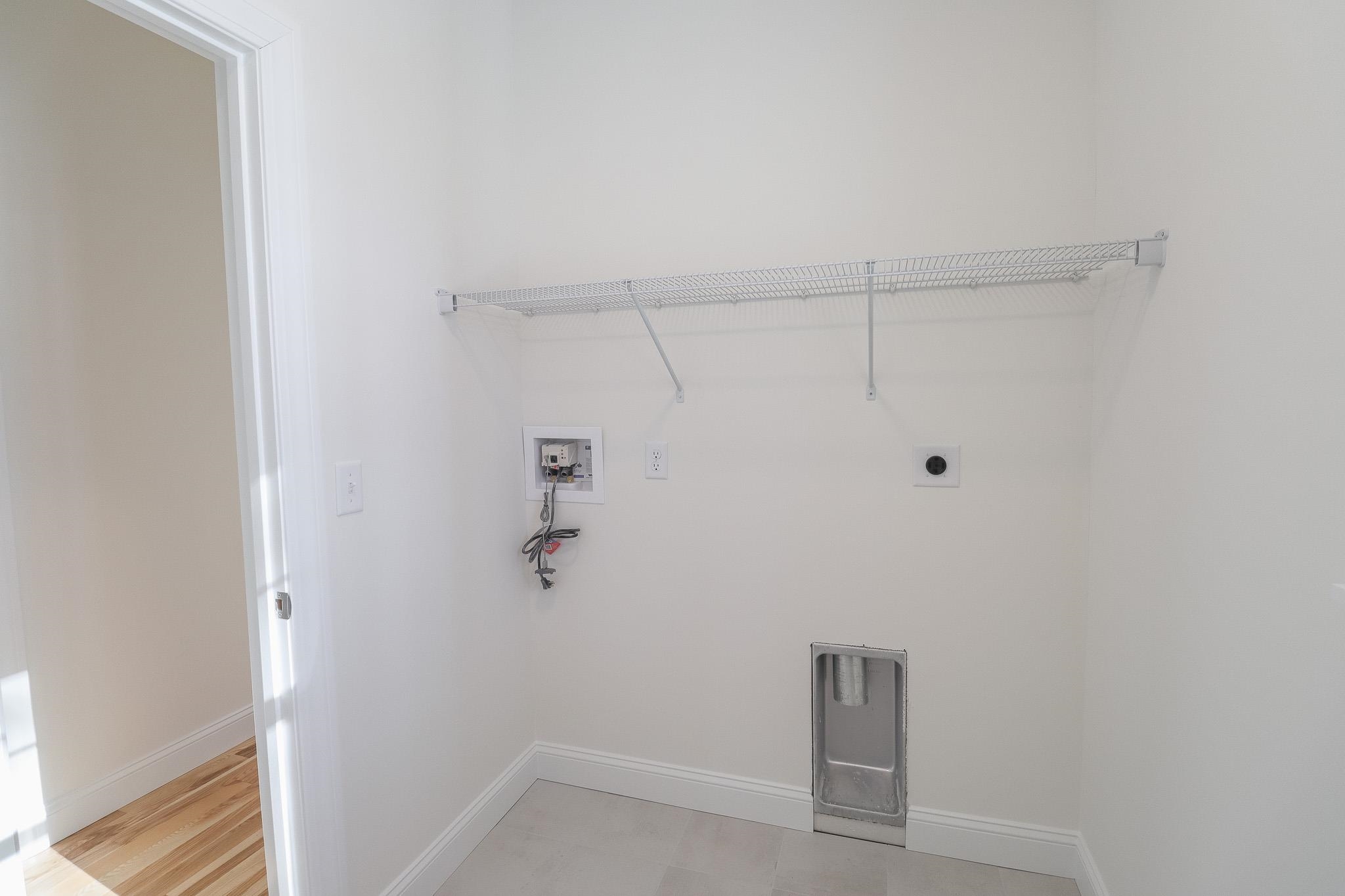 28 Summerwind Place Property Photo 17