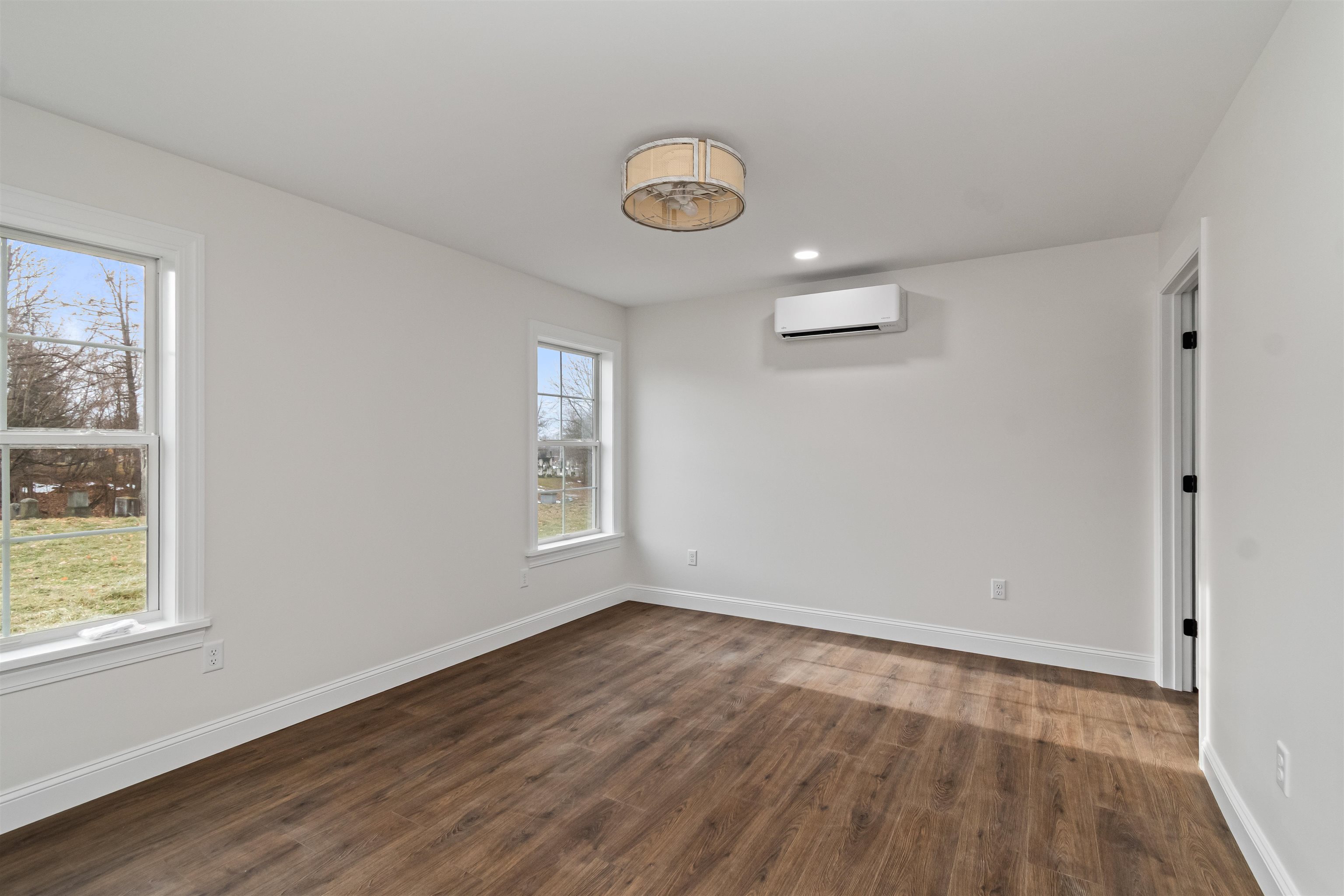 30 Upper Gilman Street Property Photo 16