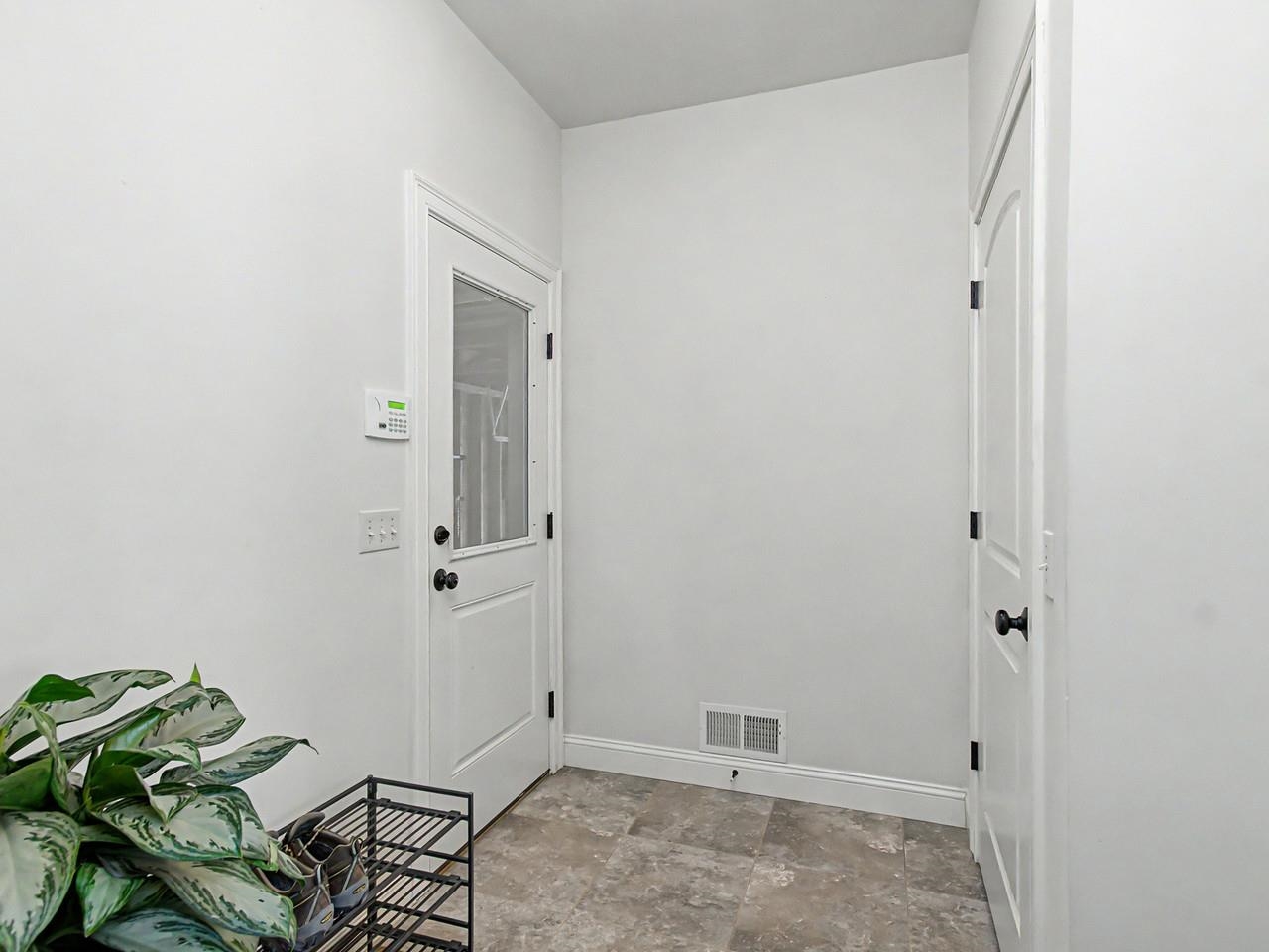 232 Colden Road Property Photo 18